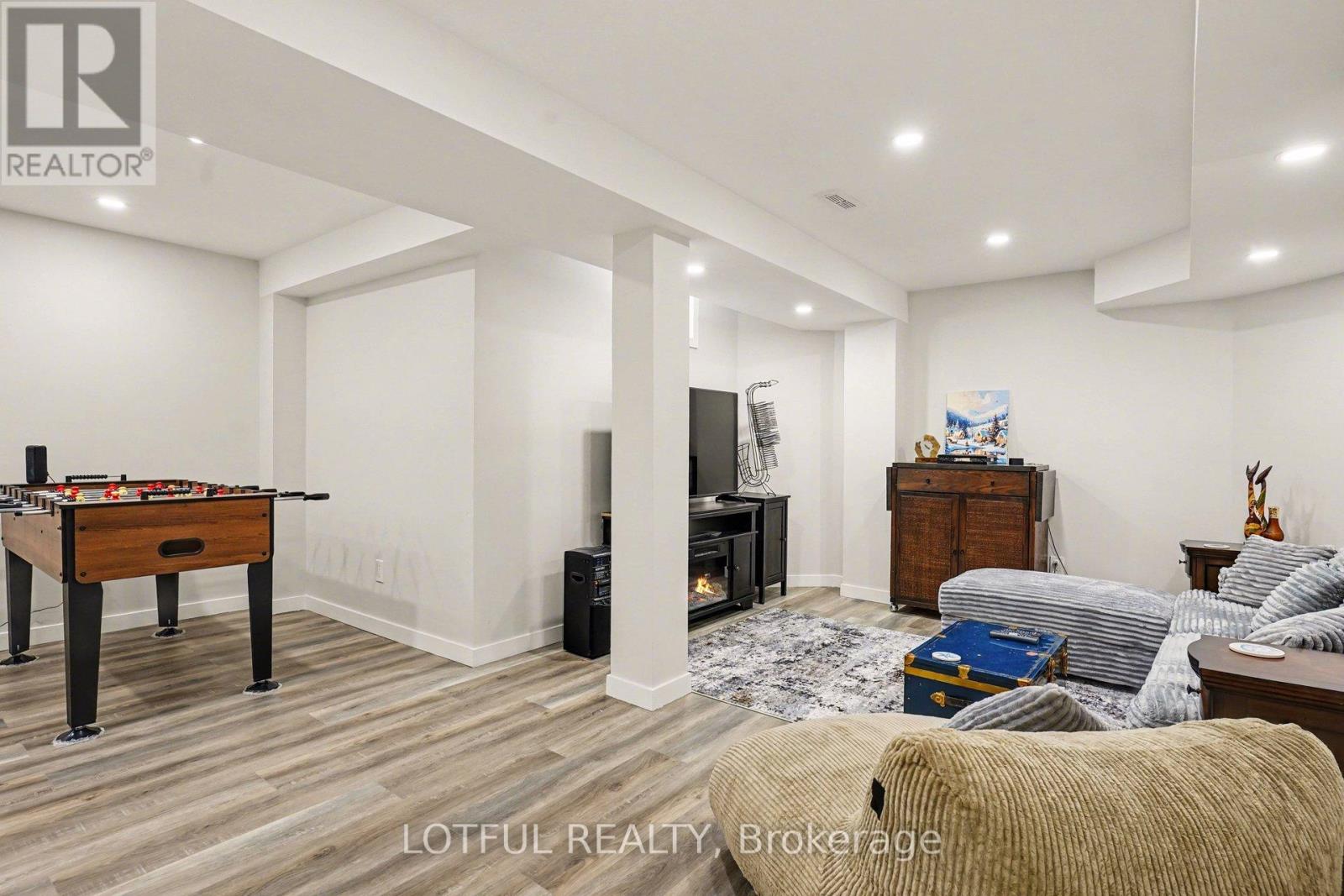 2212 Chalmers Crescent, Innisfil, Ontario  L9S 1Y6 - Photo 27 - N12835572