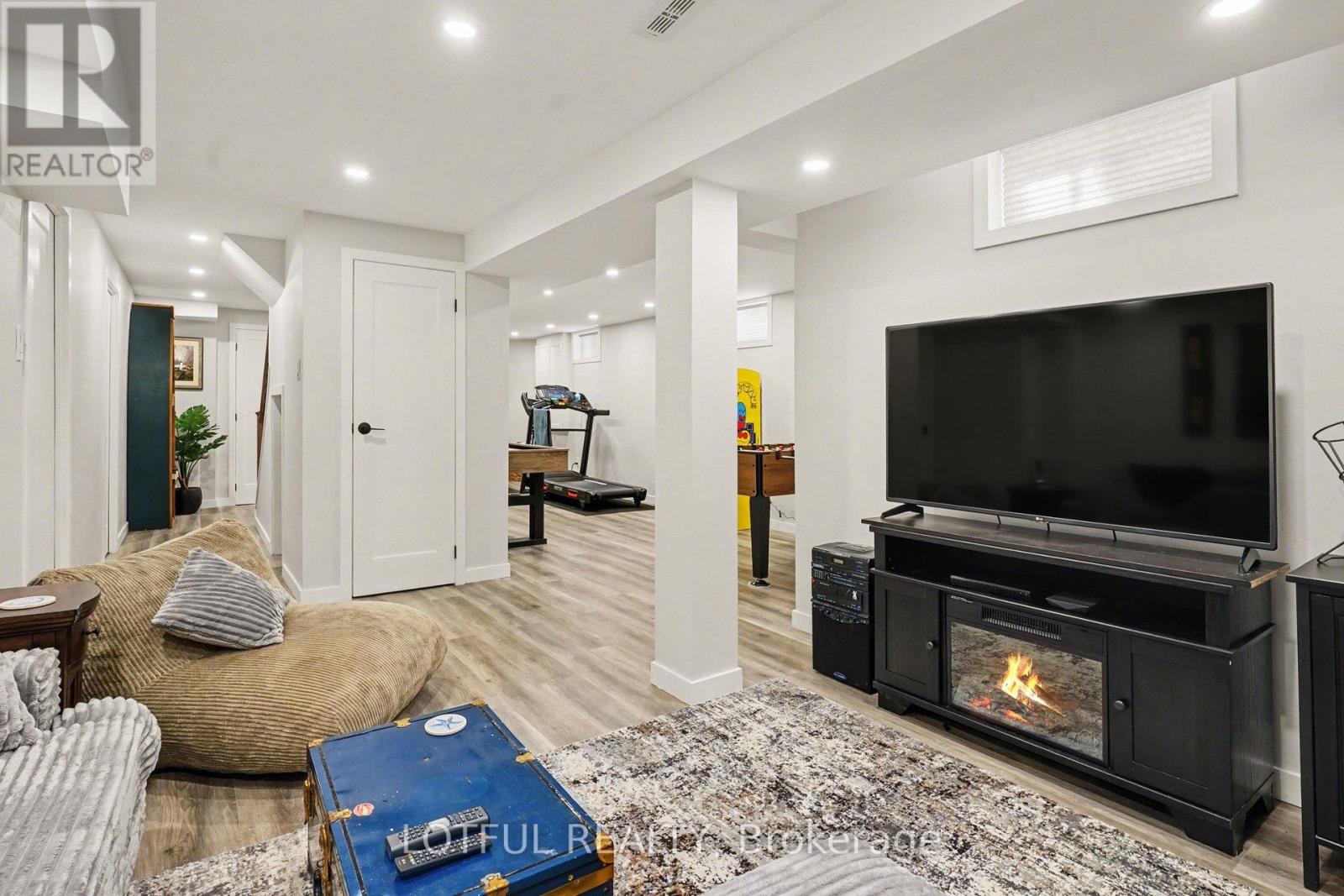 2212 Chalmers Crescent, Innisfil, Ontario  L9S 1Y6 - Photo 28 - N12835572