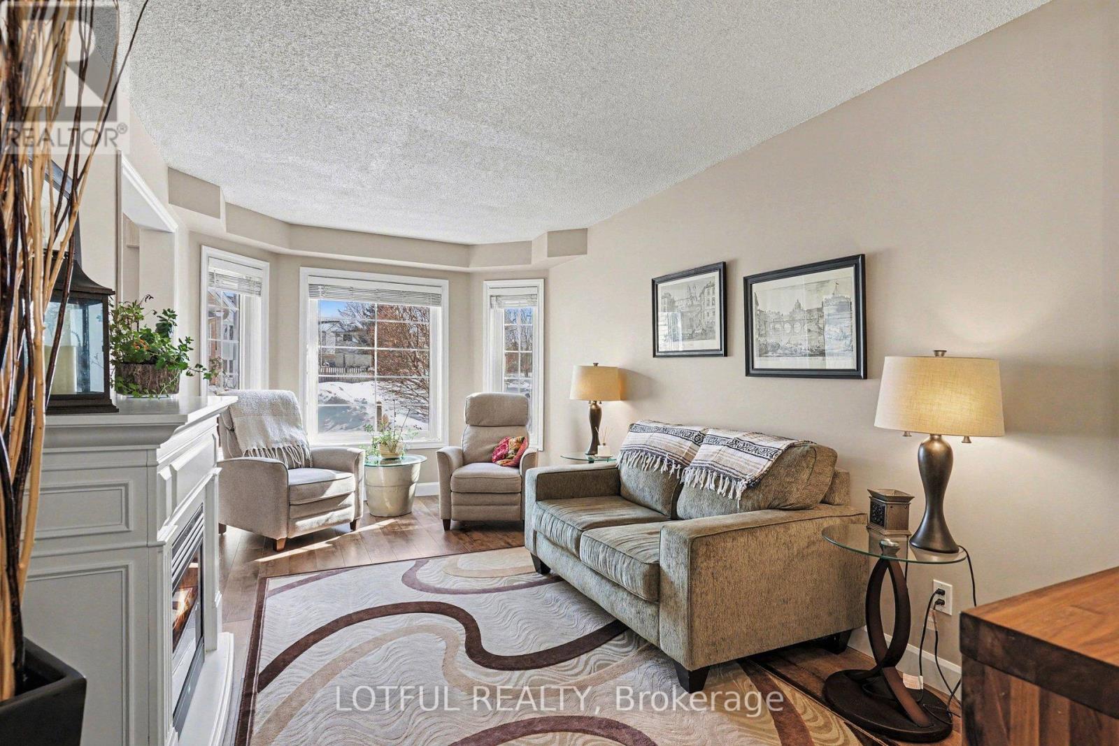 2212 Chalmers Crescent, Innisfil, Ontario  L9S 1Y6 - Photo 6 - N12835572