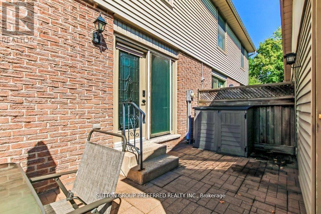 10 Berkshire Court, London South, Ontario  N6J 3N7 - Photo 20 - X12835584