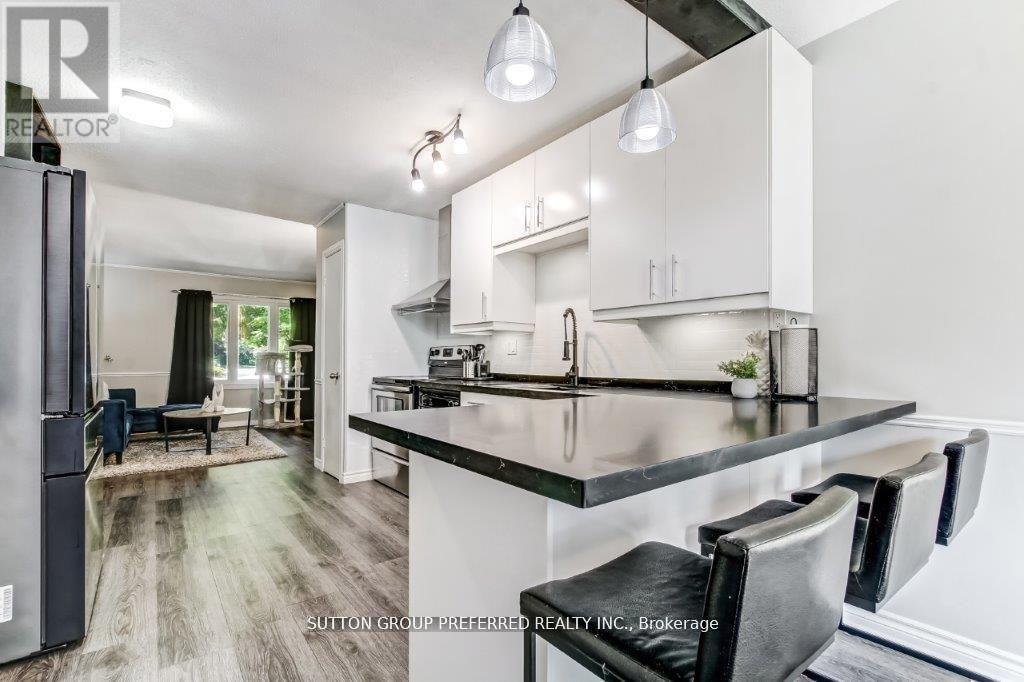 10 Berkshire Court, London South, Ontario  N6J 3N7 - Photo 6 - X12835584