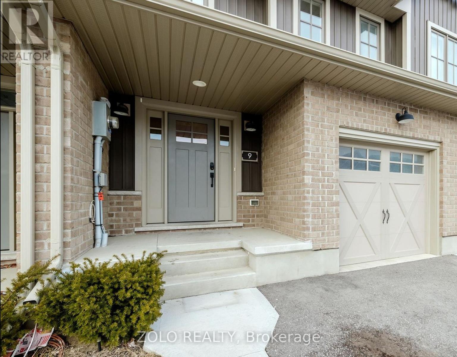 9 Charter Creek Court, St. Thomas, Ontario  N5R 0L2 - Photo 2 - X12835662