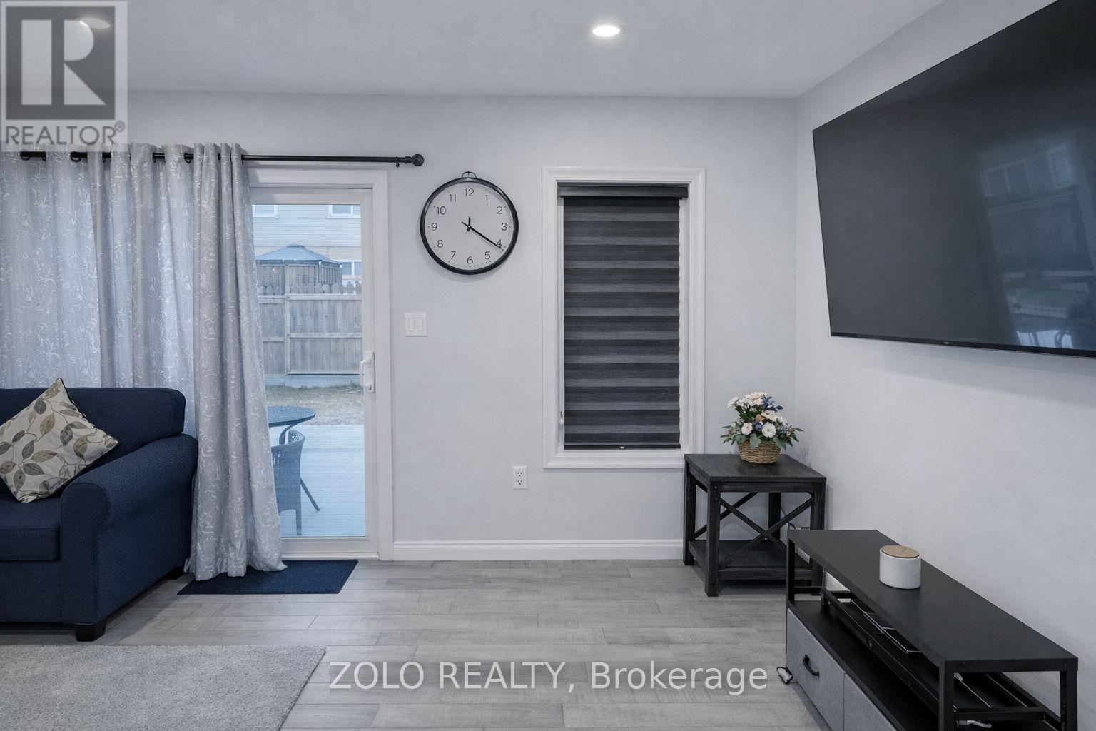 9 Charter Creek Court, St. Thomas, Ontario  N5R 0L2 - Photo 6 - X12835662