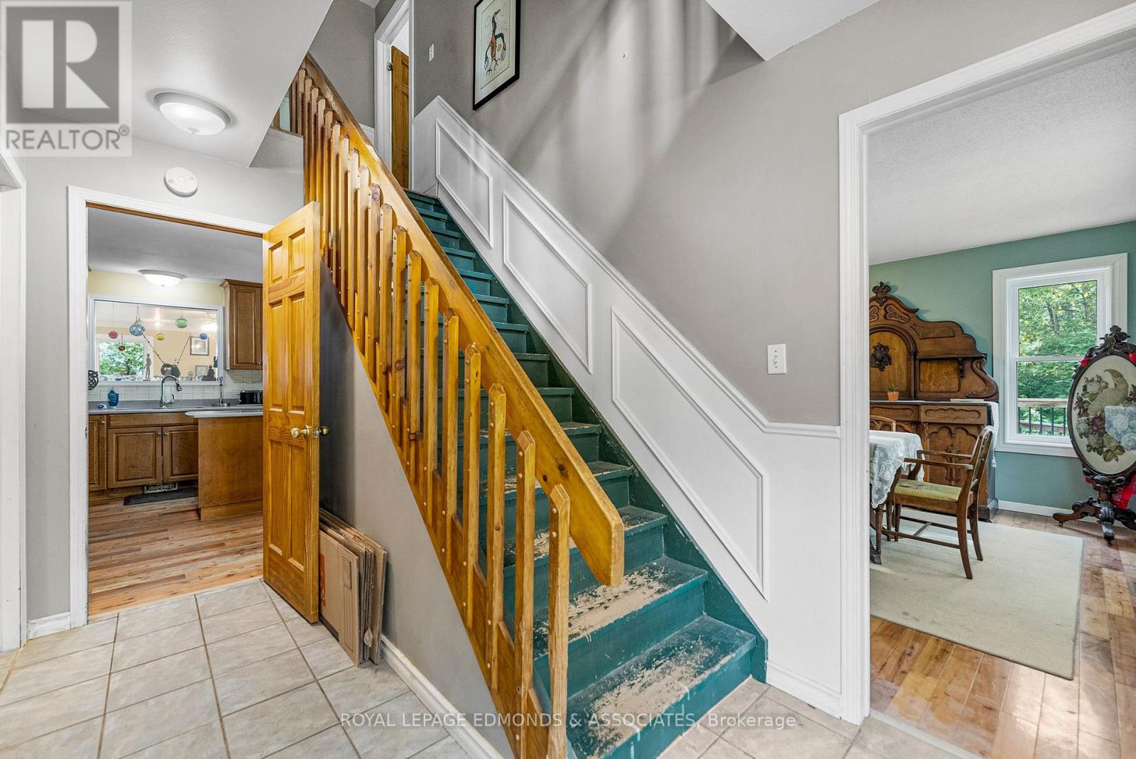 1095 Mountainview Drive, Laurentian Valley, Ontario  K8A 8E3 - Photo 23 - X12835588