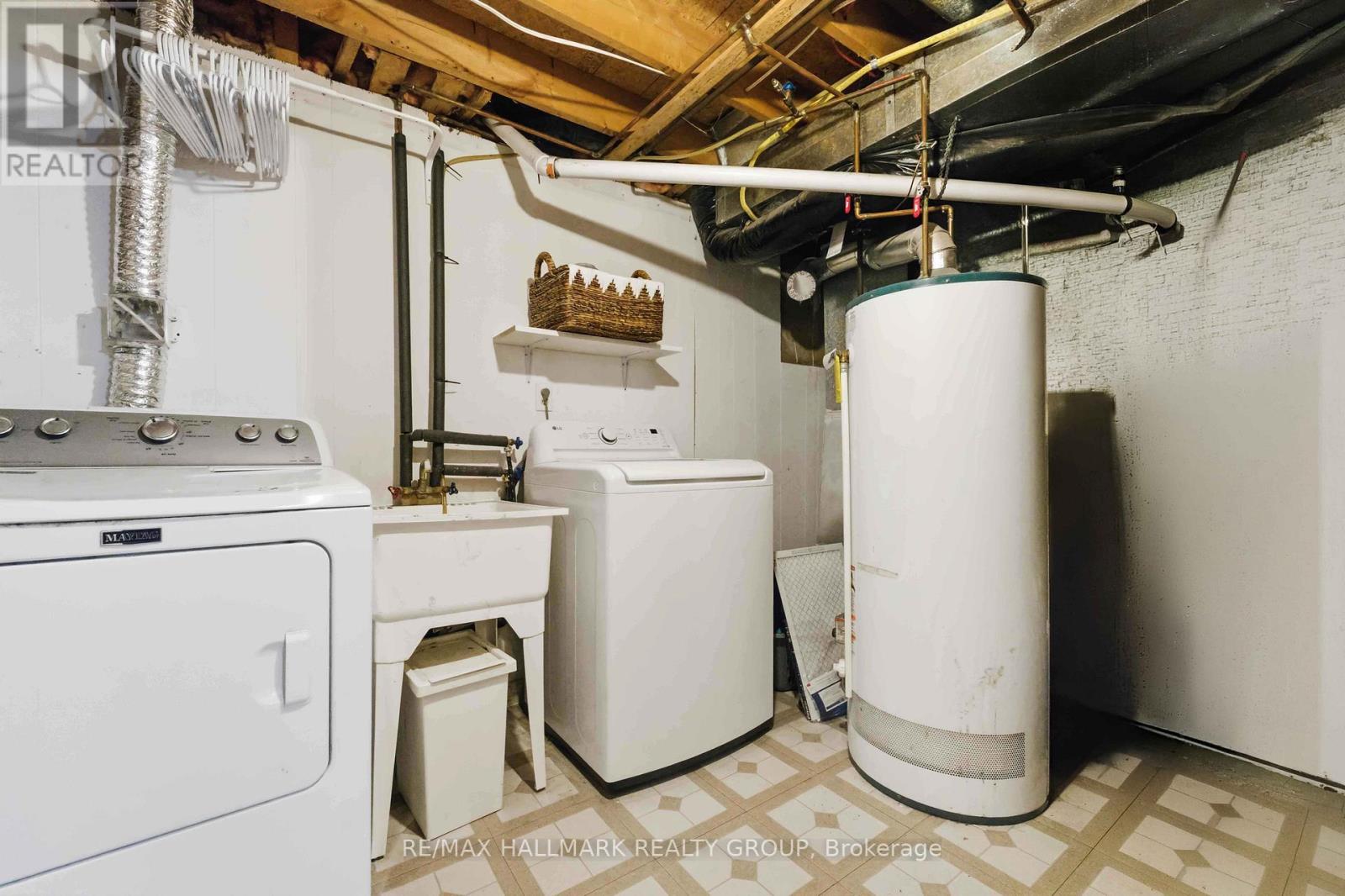 1091 Burgundy Lane, Ottawa, Ontario  K1C 2M9 - Photo 32 - X12835610