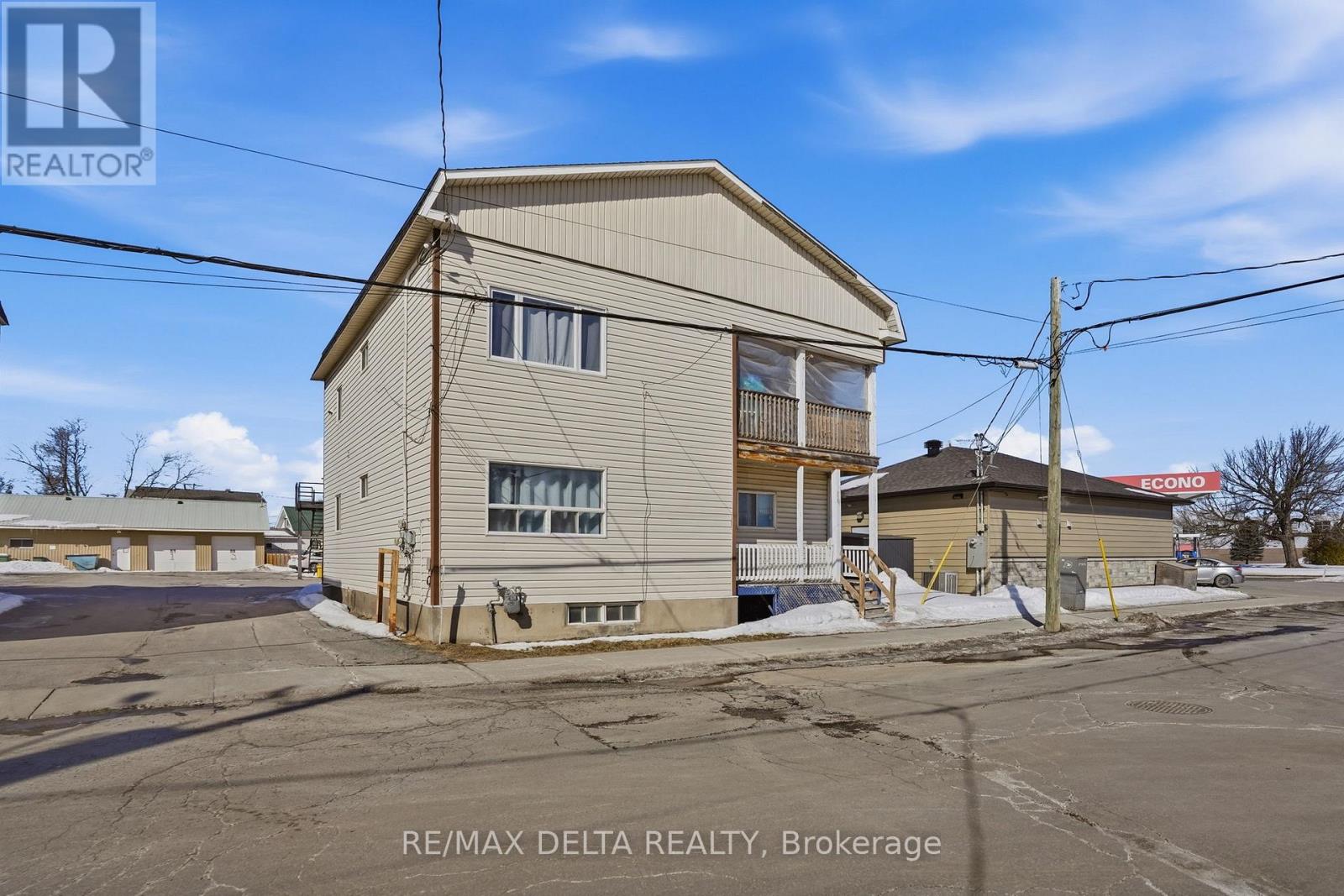 242 HAMILTON STREET, Hawkesbury, Ontario