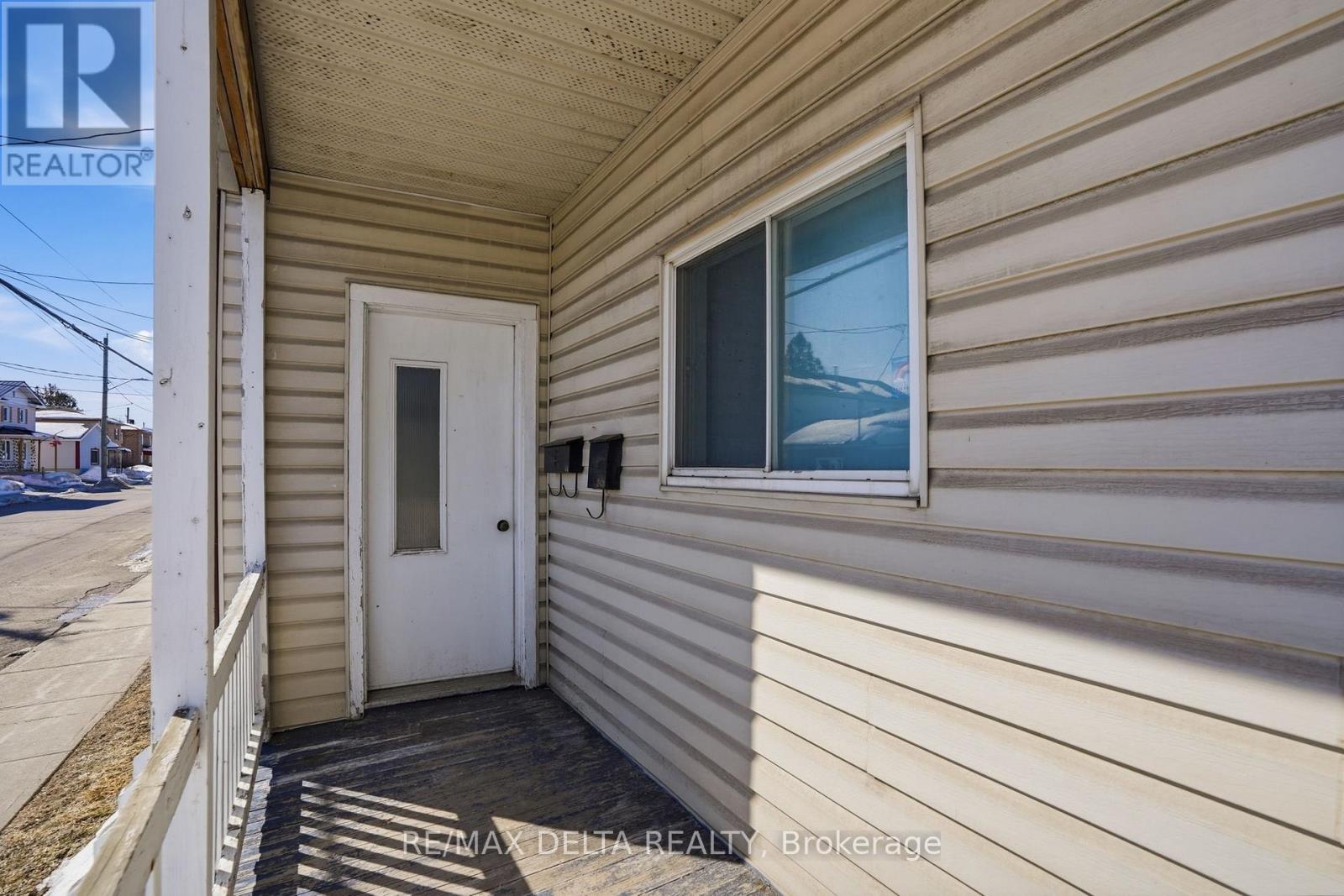 242 Hamilton Street, Hawkesbury, Ontario  K6A 1Z1 - Photo 7 - X12835814