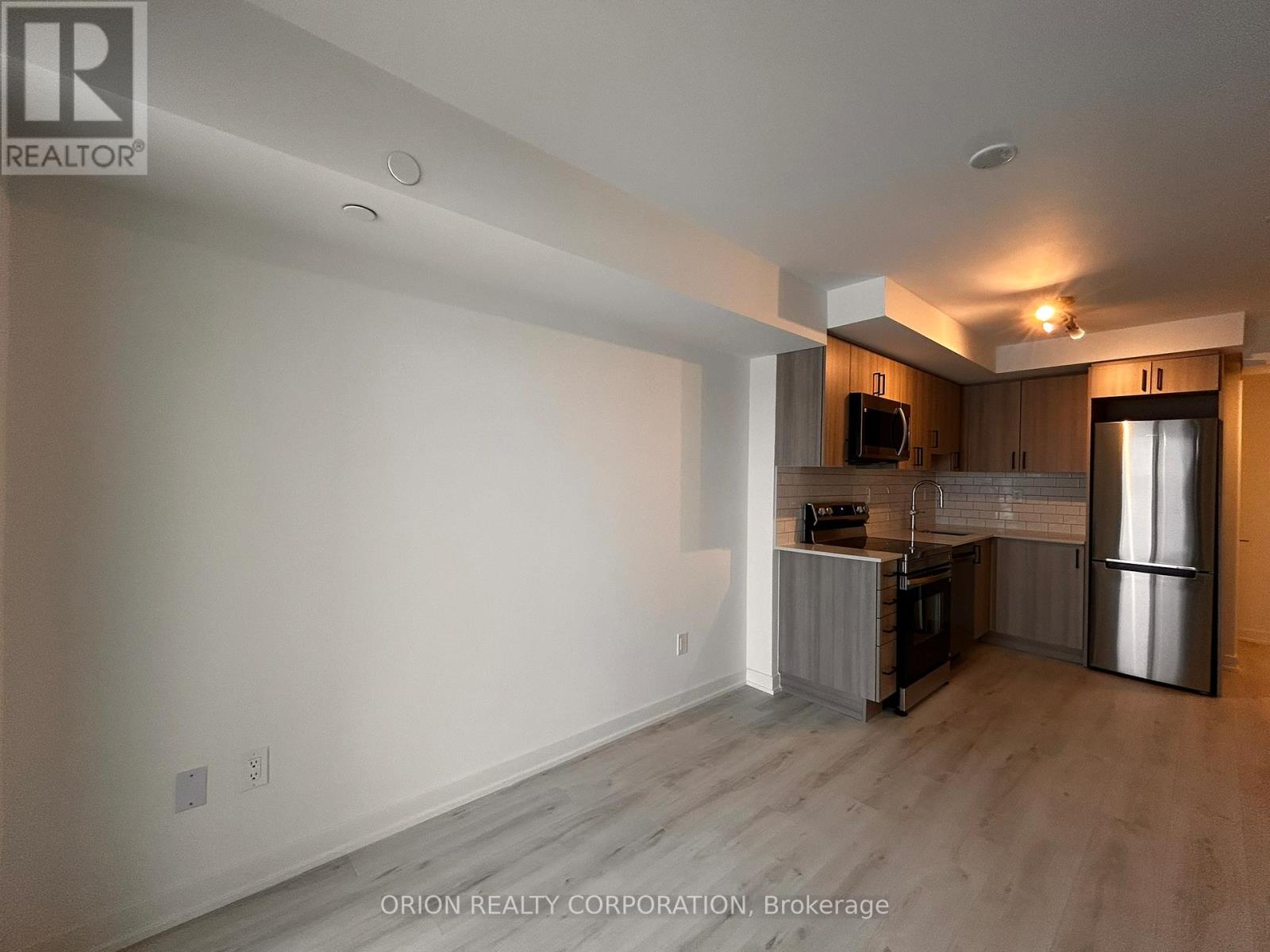 1212 - 1010 Sandy Beach Road, Pickering, Ontario  L1W 0C7 - Photo 7 - E12833178