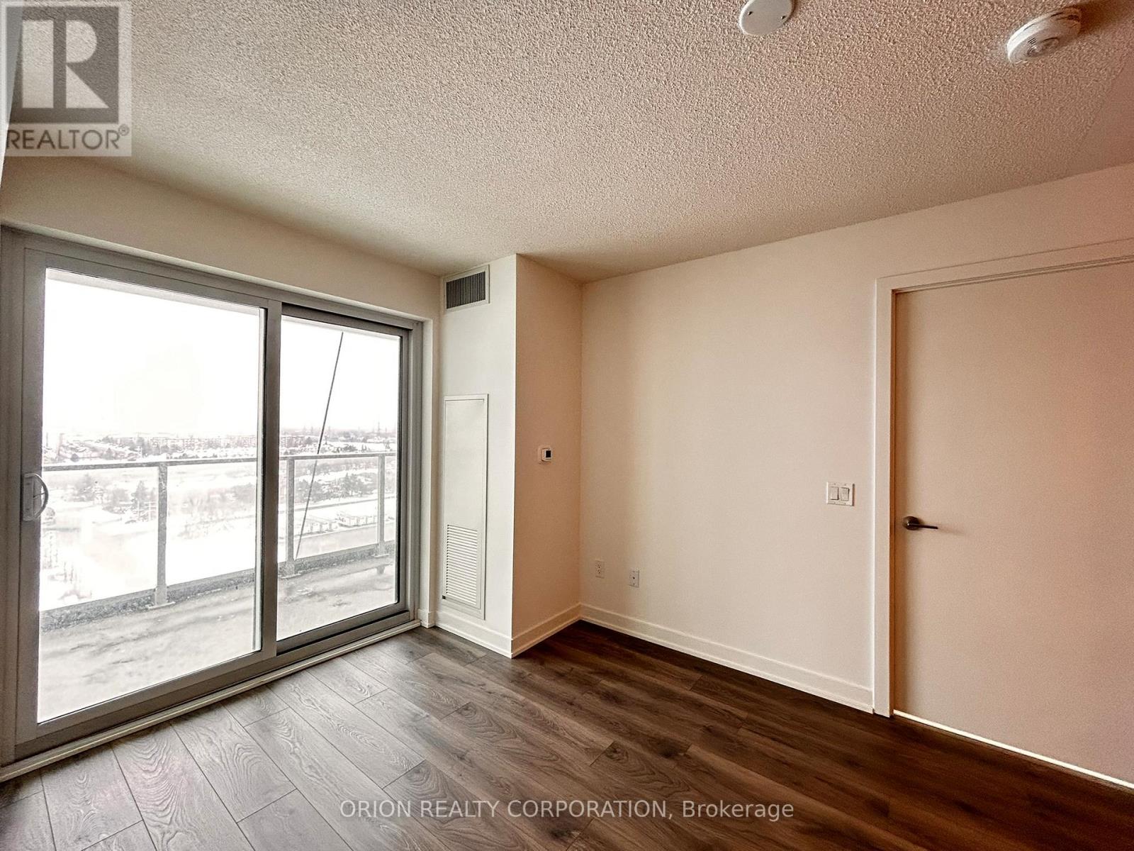 1301 - 1010 Sandy Beach Road, Pickering, Ontario  L1W 0C7 - Photo 6 - E12833406