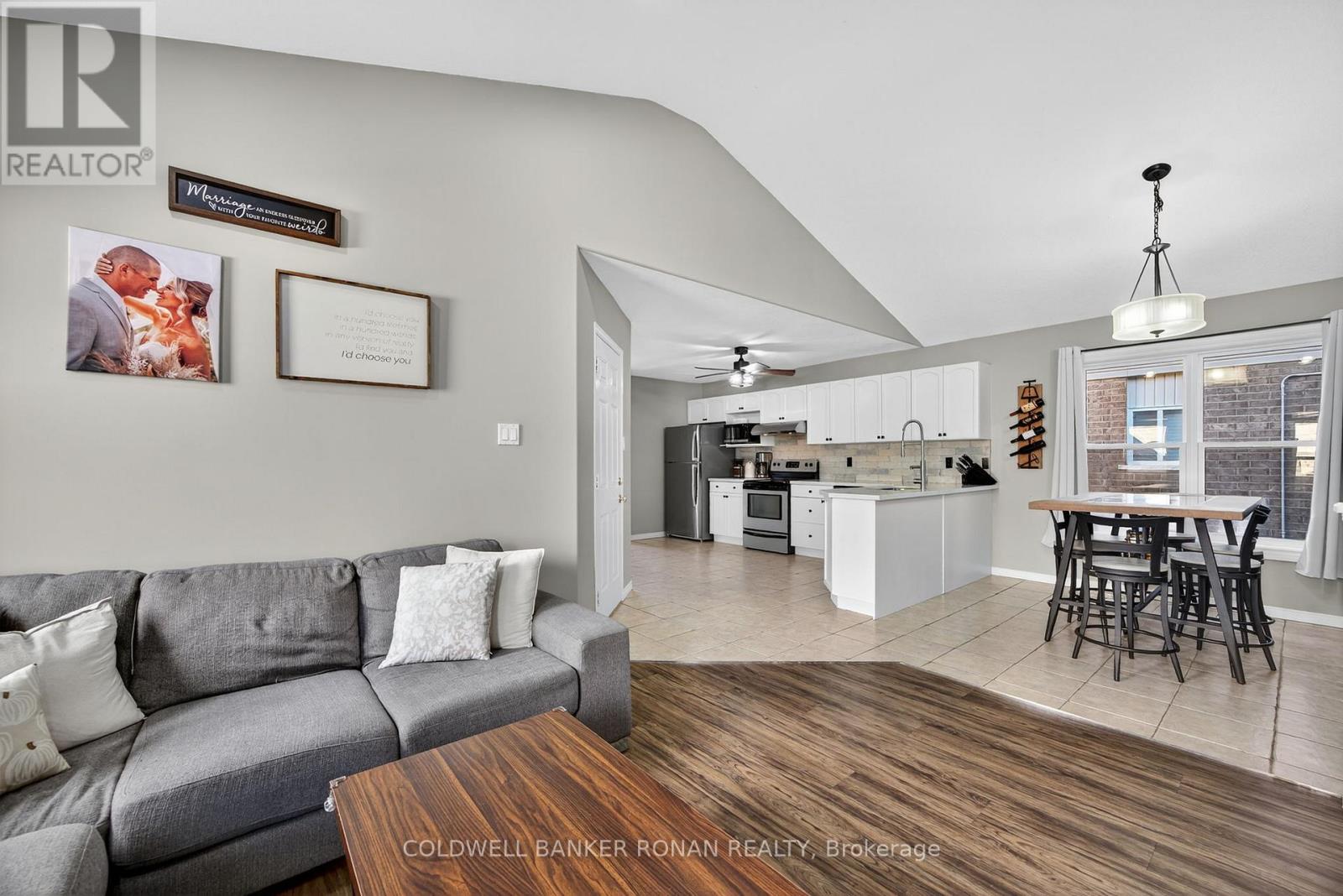 60 Wallace Street, New Tecumseth (Alliston), Ontario  L9R 2G6 - Photo 18 - N12834914