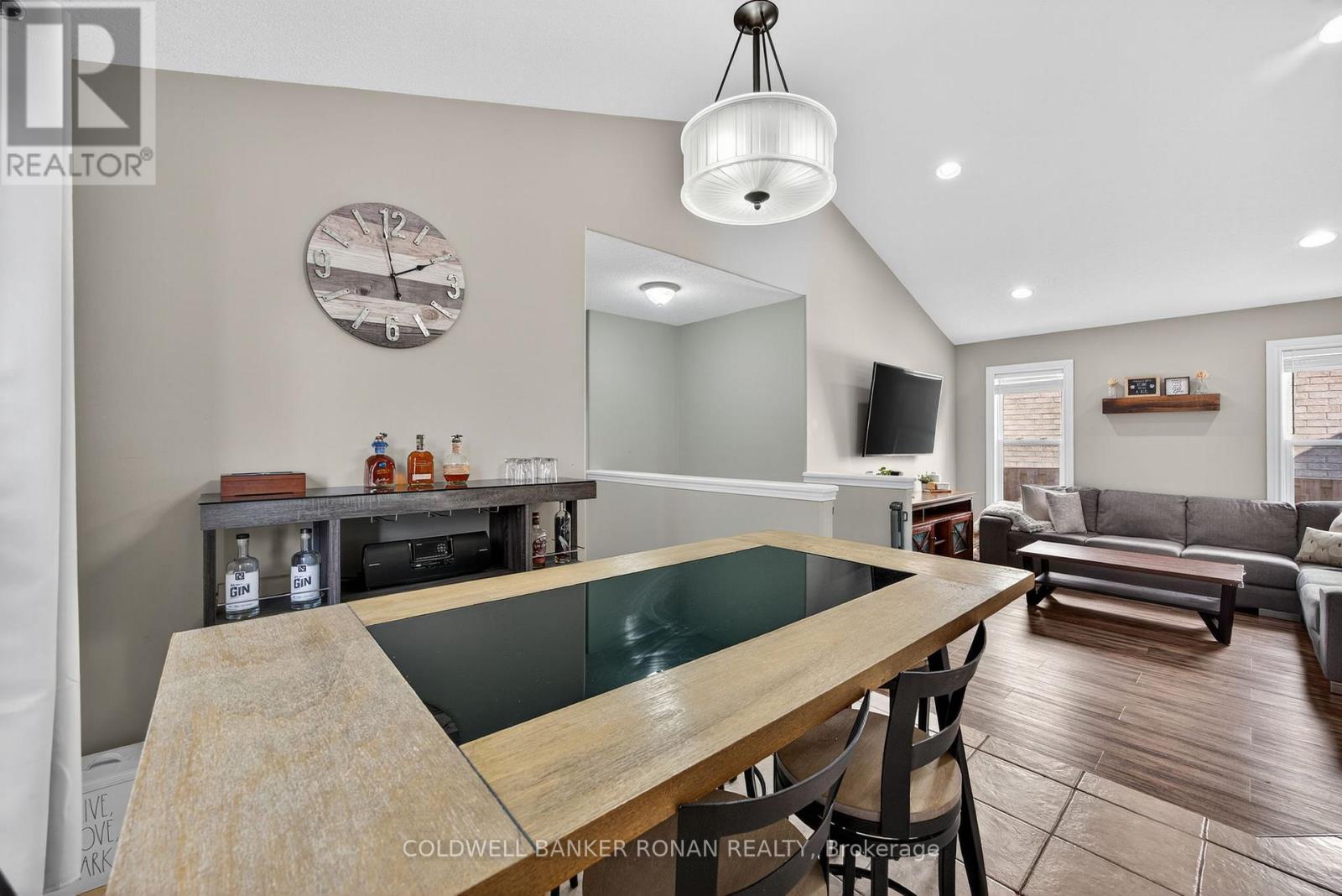 60 Wallace Street, New Tecumseth (Alliston), Ontario  L9R 2G6 - Photo 14 - N12834914