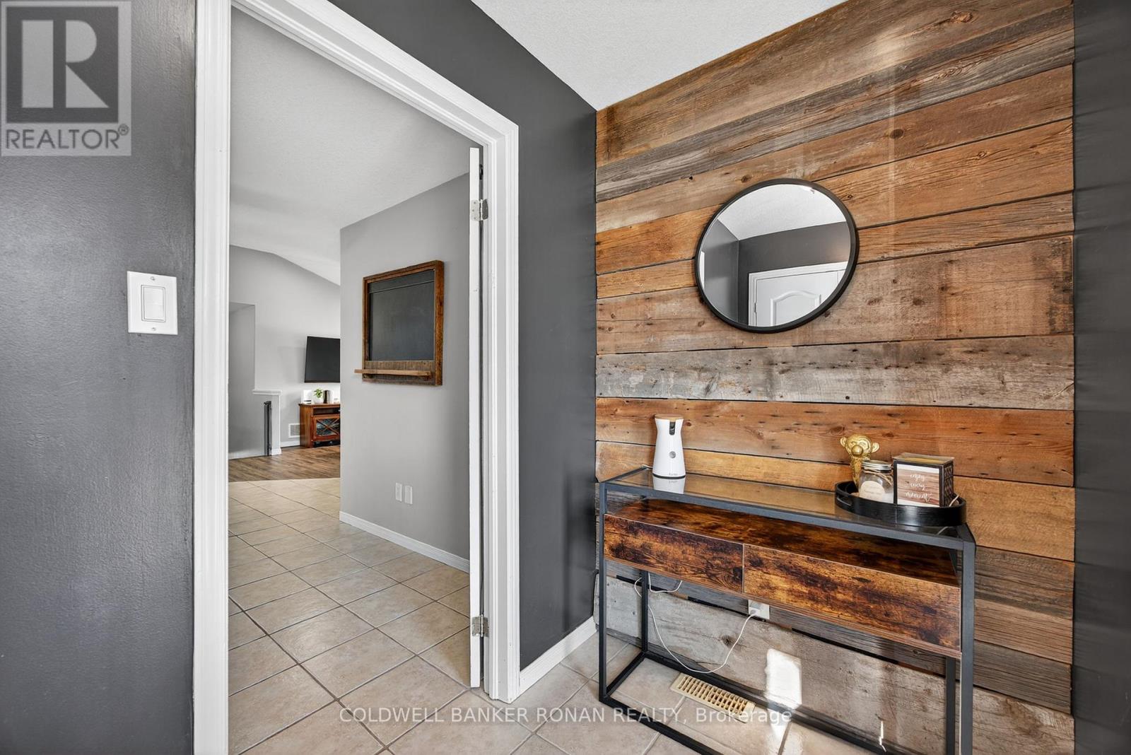 60 Wallace Street, New Tecumseth (Alliston), Ontario  L9R 2G6 - Photo 6 - N12834914