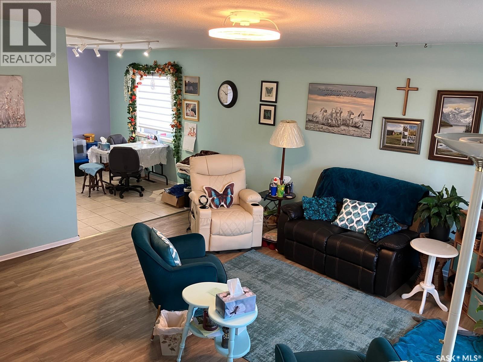 311 1st Street W, Nipawin, Saskatchewan  S0E 1E0 - Photo 5 - SK022016