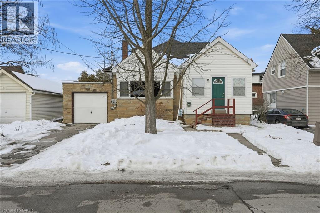 196 Glen Road, Hamilton, Ontario  L8S 3N4 - Photo 1 - 40805768
