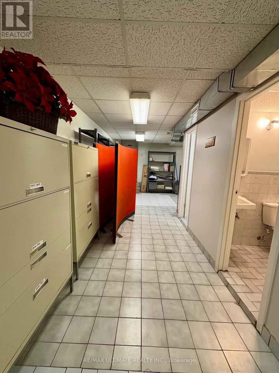 1152 College Street, Toronto, Ontario  M6H 1B6 - Photo 18 - C12835570