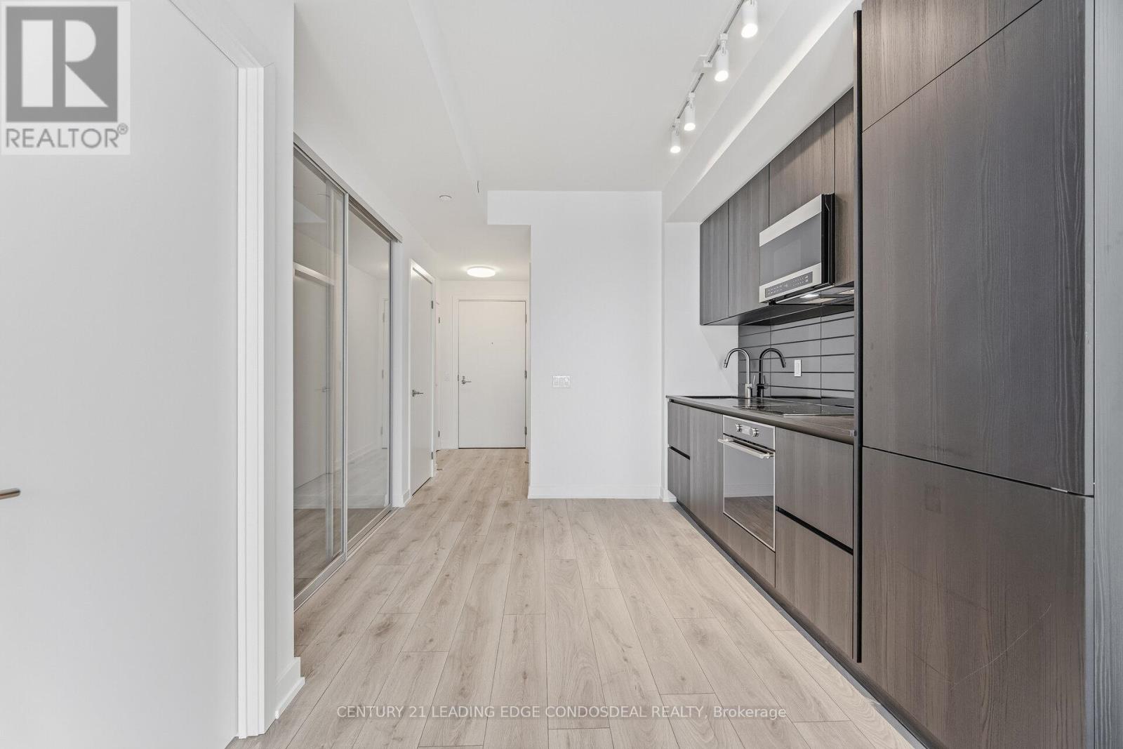 2411 - 110 Broadway Avenue, Toronto, Ontario  M4P 1V7 - Photo 13 - C12835692