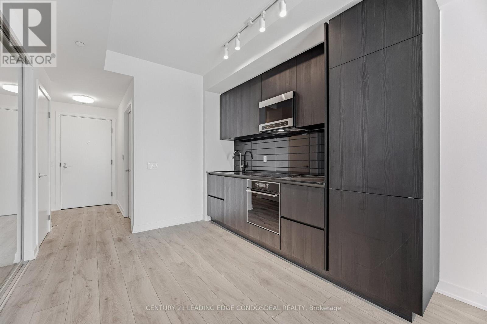2411 - 110 Broadway Avenue, Toronto, Ontario  M4P 1V7 - Photo 14 - C12835692