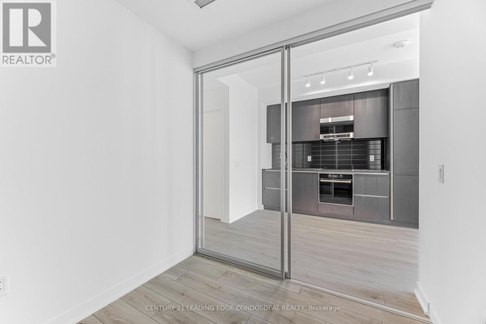 2411 - 110 Broadway Avenue, Toronto, Ontario  M4P 1V7 - Photo 33 - C12835692