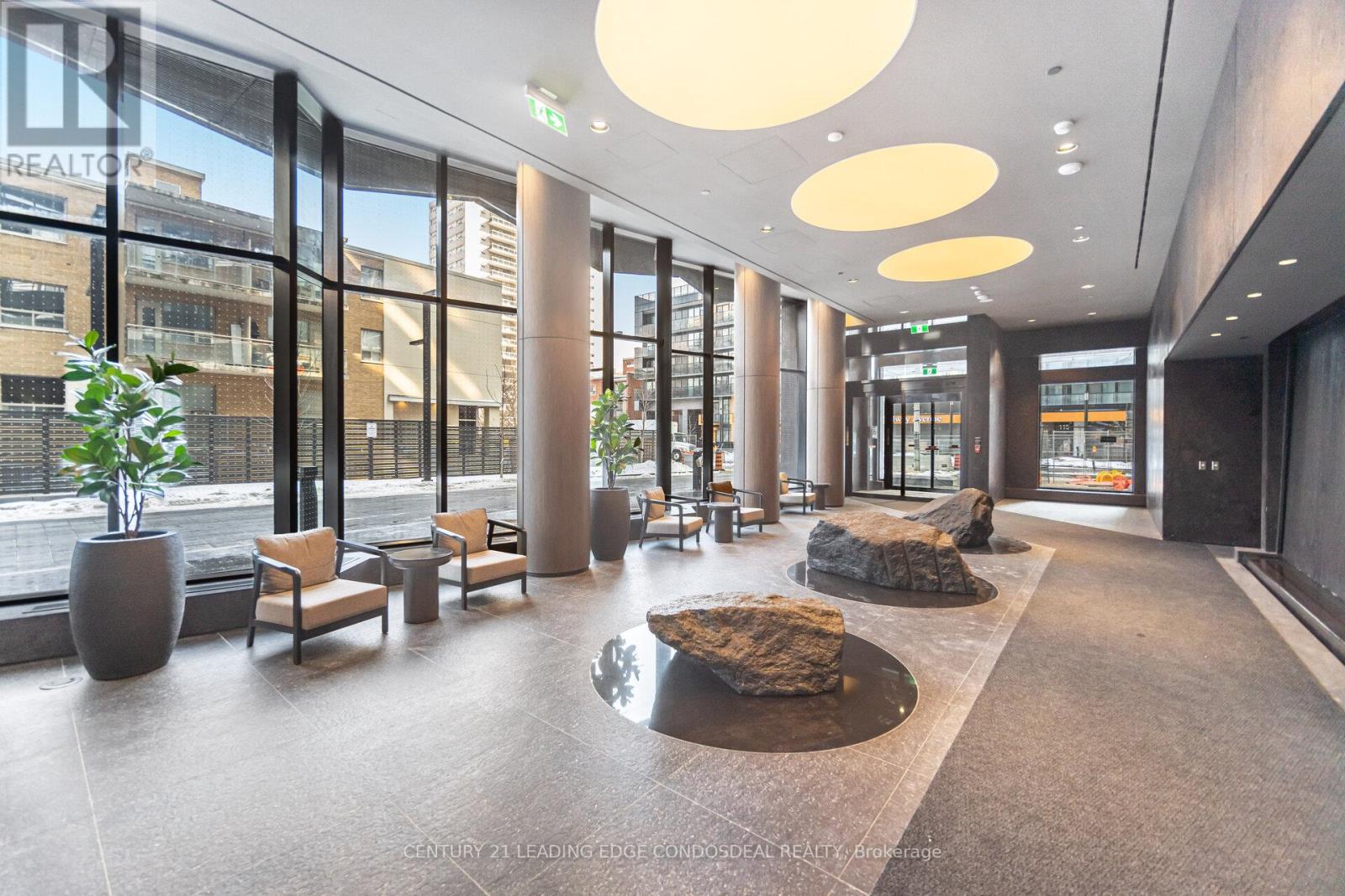 2411 - 110 Broadway Avenue, Toronto, Ontario  M4P 1V7 - Photo 8 - C12835692