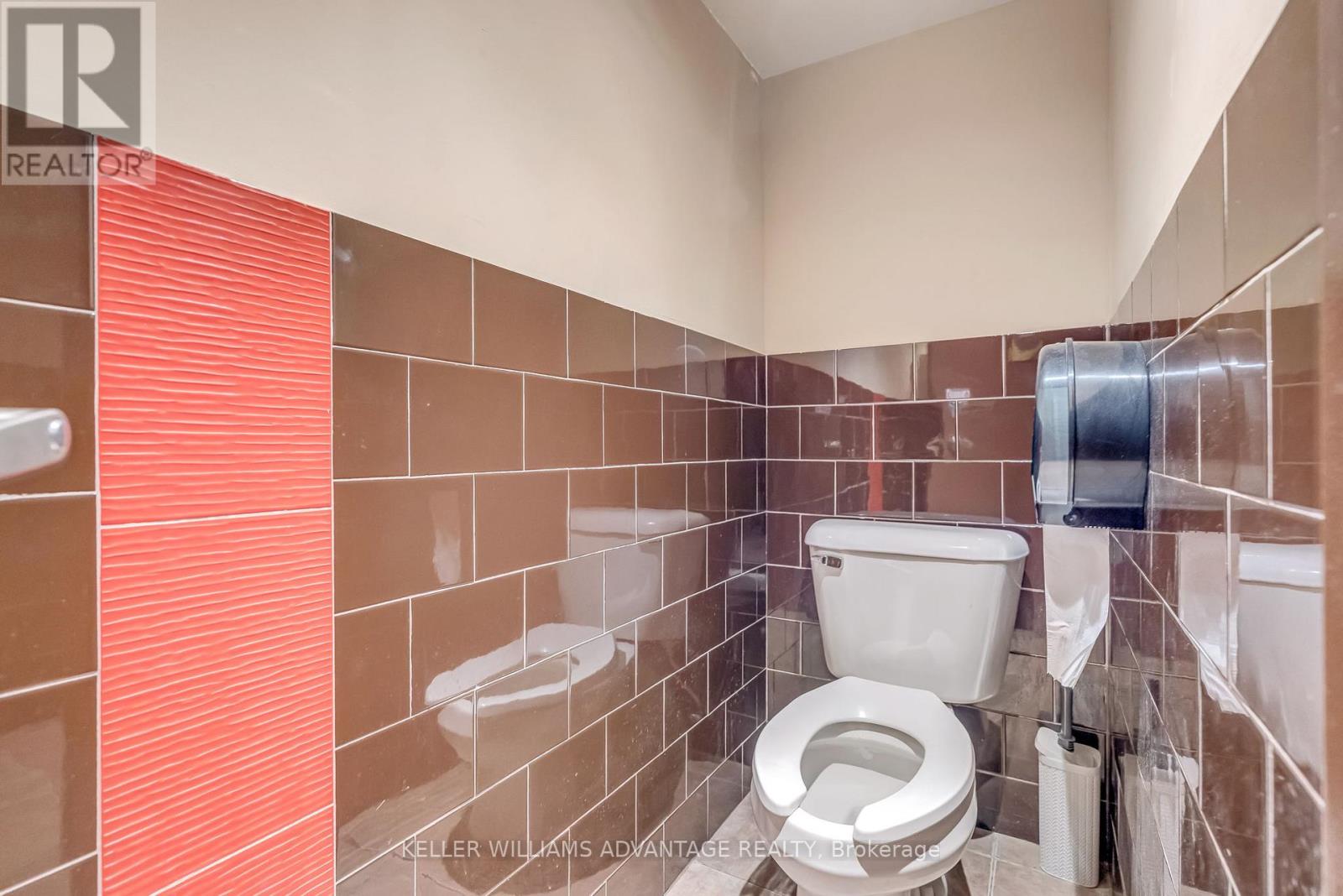 471 Danforth Avenue, Toronto, Ontario  M4K 1P1 - Photo 15 - E12835630