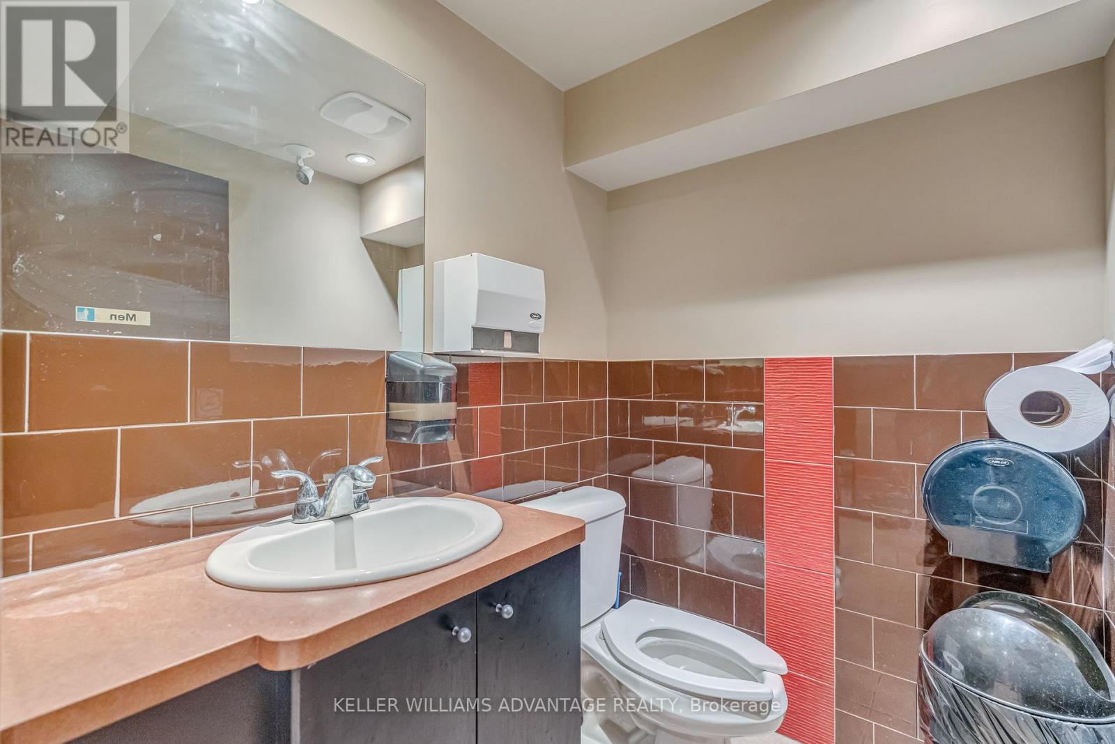 471 Danforth Avenue, Toronto, Ontario  M4K 1P1 - Photo 18 - E12835630