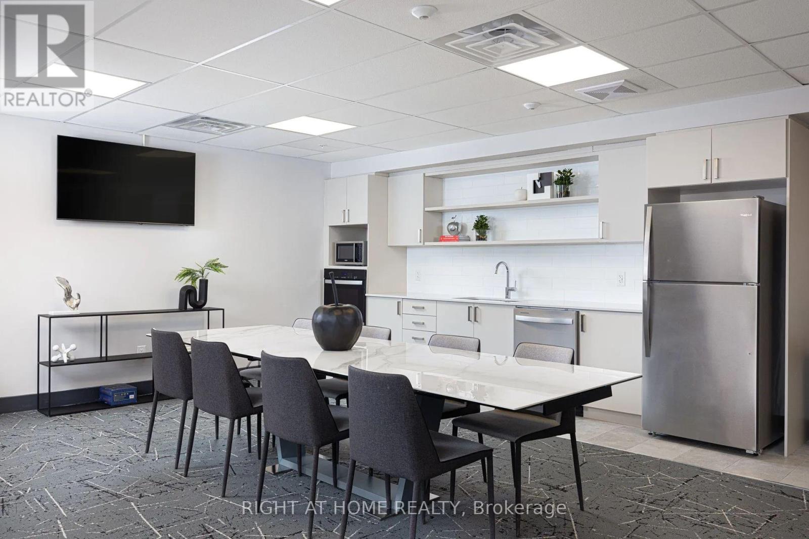 403 - 1475 Whites Road, Pickering, Ontario  L1V 0H3 - Photo 17 - E12835700