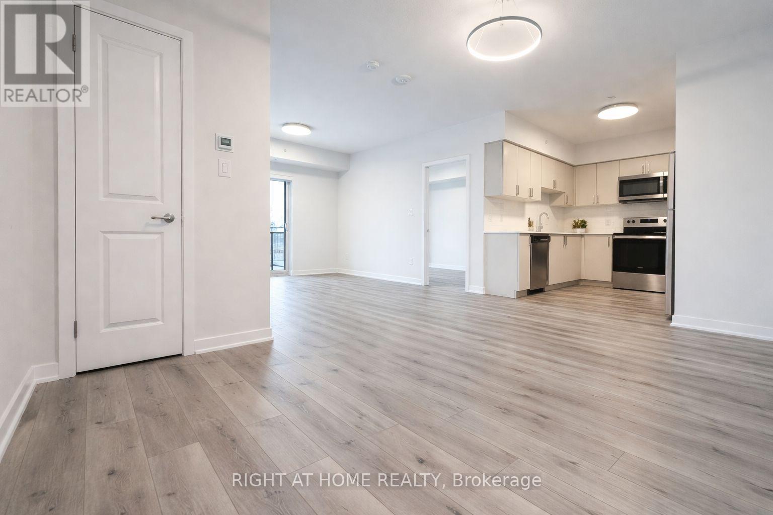 403 - 1475 Whites Road, Pickering, Ontario  L1V 0H3 - Photo 3 - E12835700