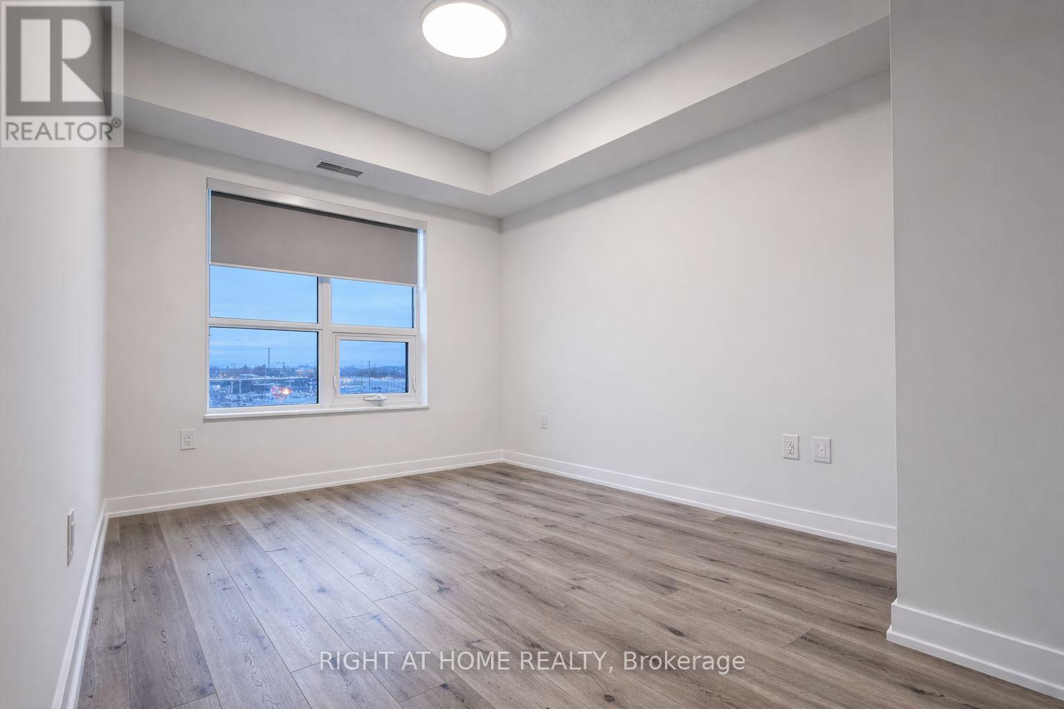 403 - 1475 Whites Road, Pickering, Ontario  L1V 0H3 - Photo 7 - E12835700