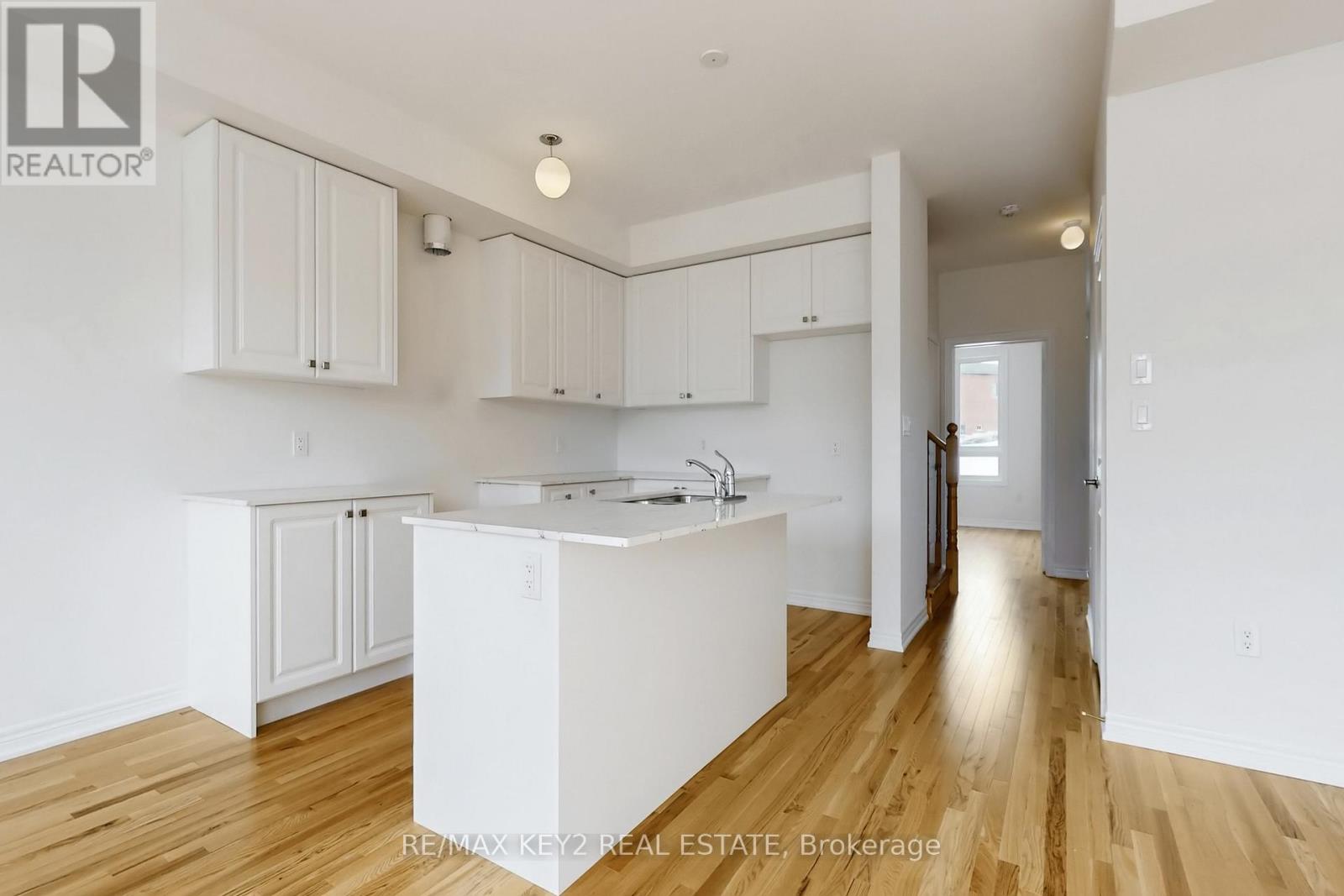 2949 Starlight Drive, Pickering, Ontario  L1X 0G8 - Photo 9 - E12835716