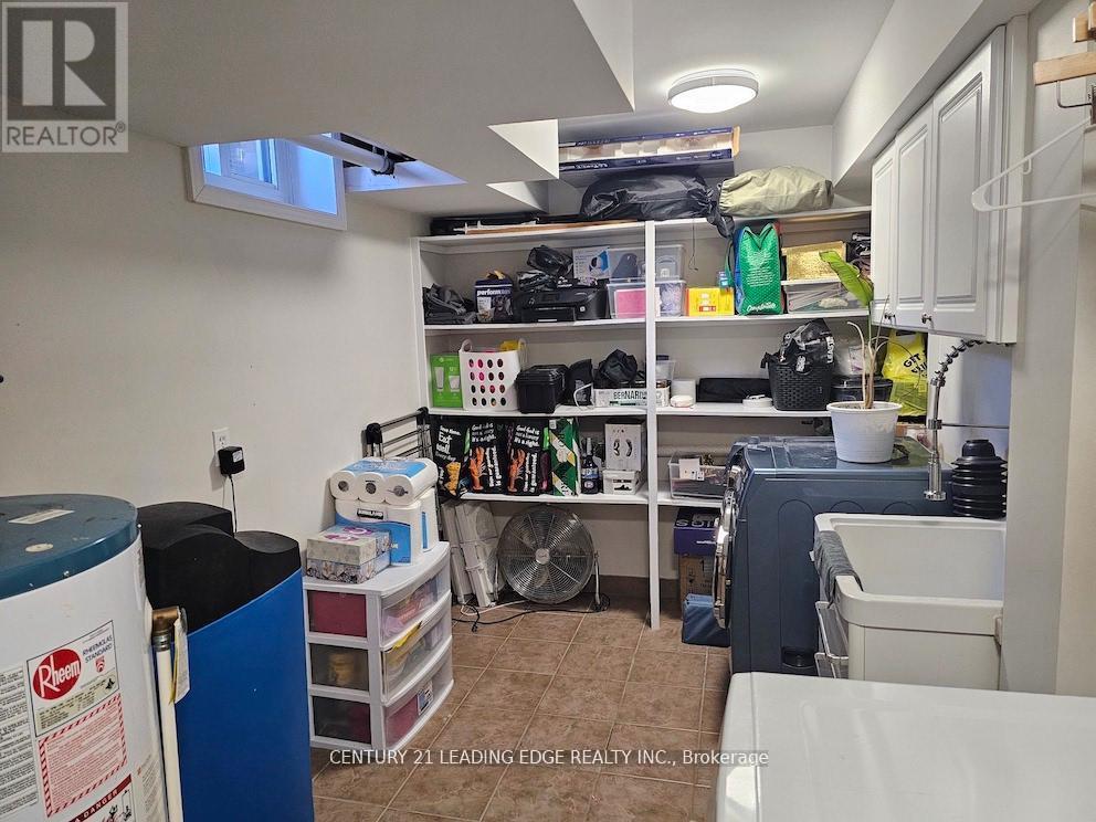 Lower - 40 Waywell Street, Whitby, Ontario  L1N 8N9 - Photo 14 - E12835730