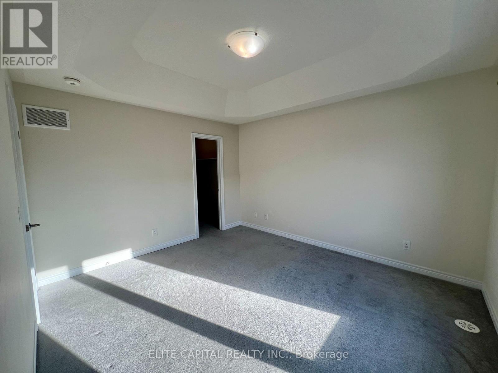 95 Elkington Crescent, Whitby, Ontario  L1P 0L7 - Photo 18 - E12835788