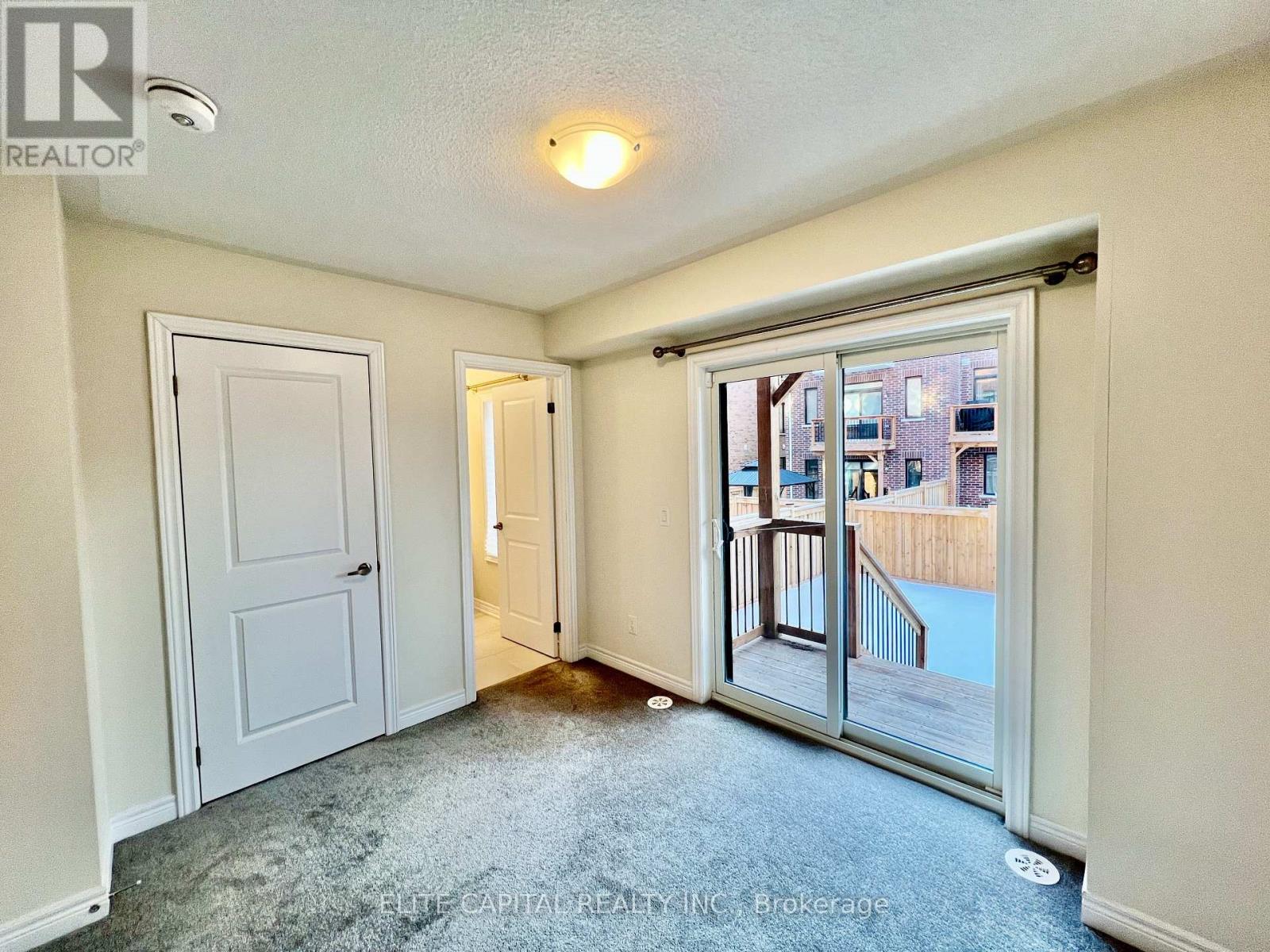 95 Elkington Crescent, Whitby, Ontario  L1P 0L7 - Photo 4 - E12835788