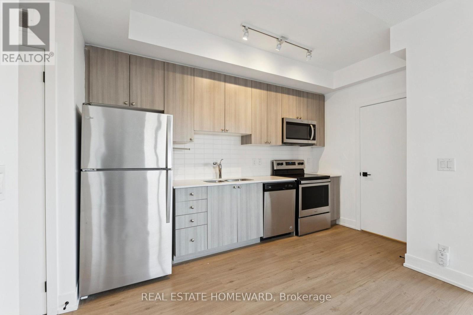 21 - 1245 Bayly Street, Pickering, Ontario  L1W 0B5 - Photo 10 - E12835816