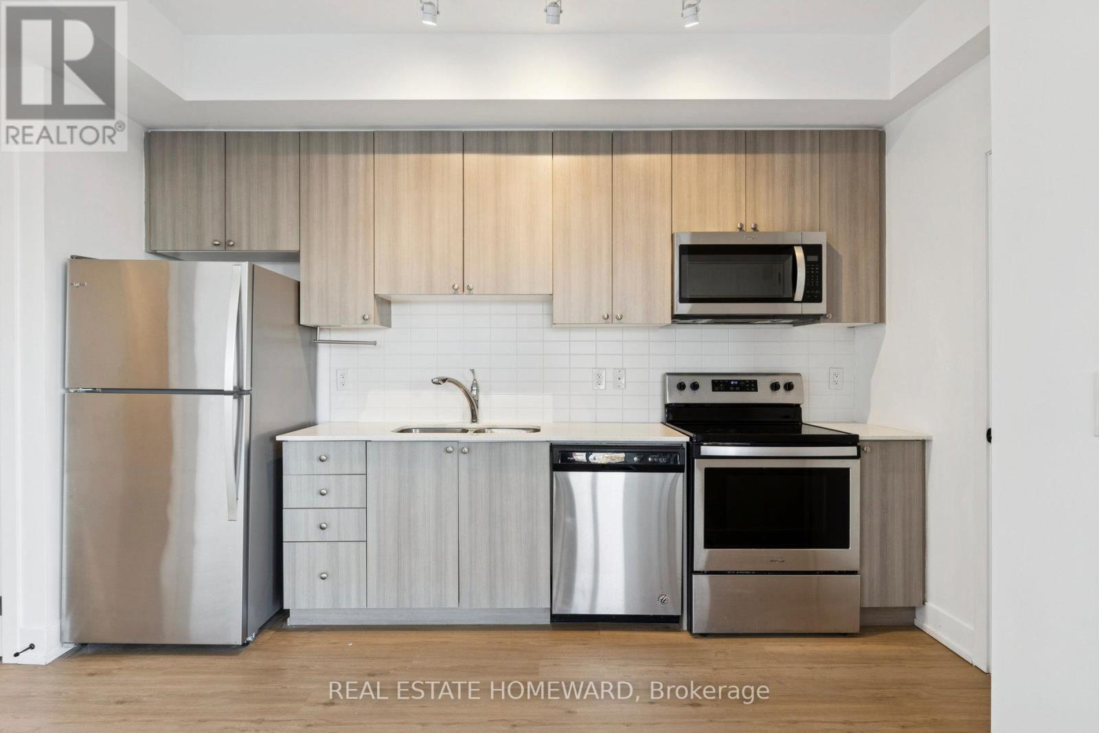 21 - 1245 Bayly Street, Pickering, Ontario  L1W 0B5 - Photo 11 - E12835816