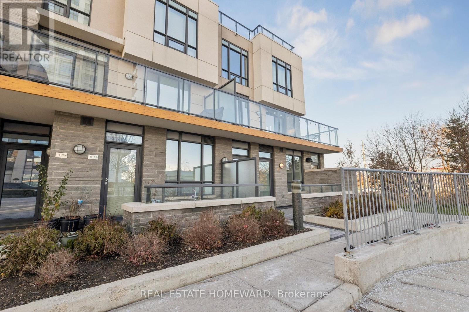 21 - 1245 Bayly Street, Pickering, Ontario  L1W 0B5 - Photo 2 - E12835816