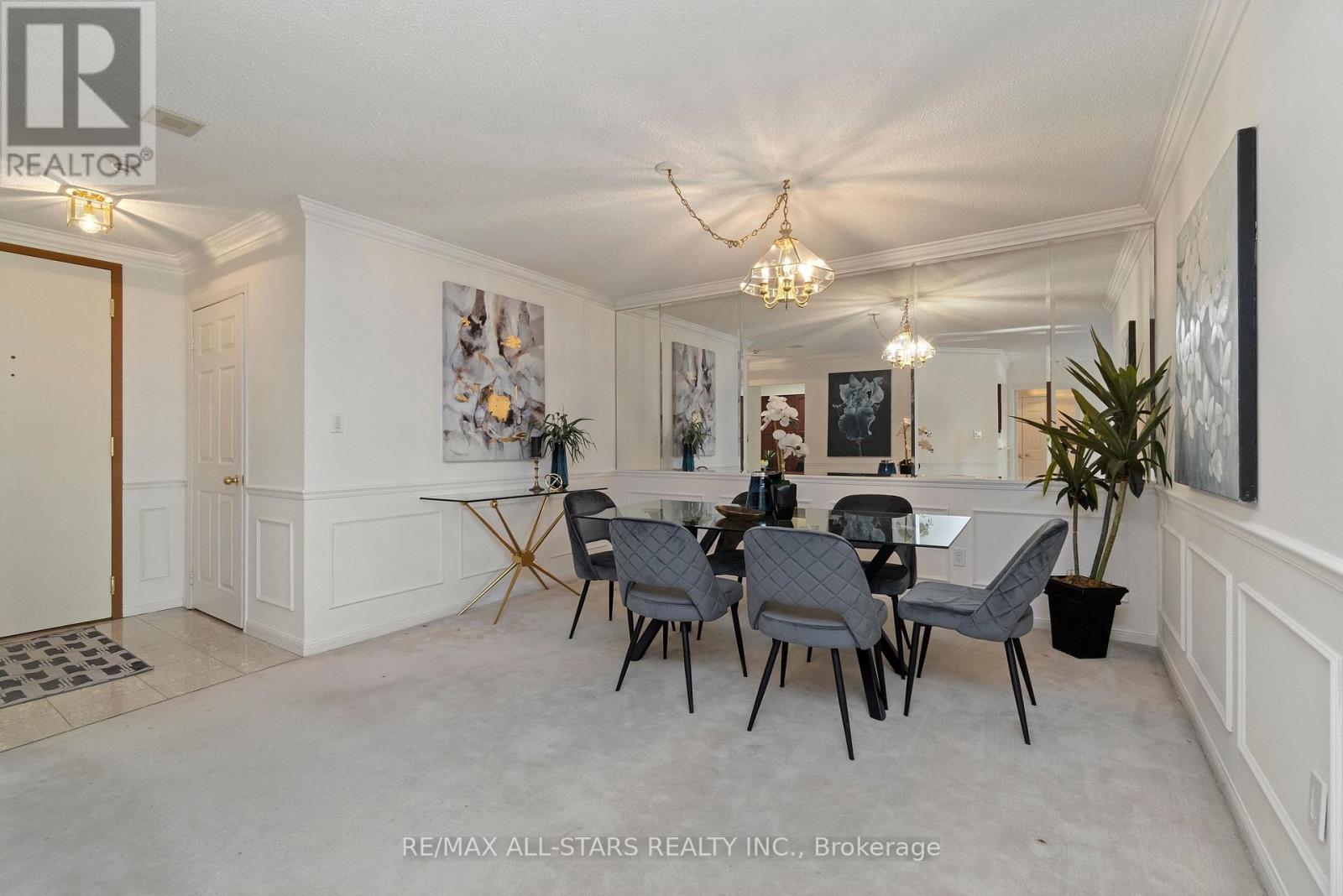 701 - 610 Bullock Drive, Markham, Ontario  L3R 0G1 - Photo 10 - N12835542