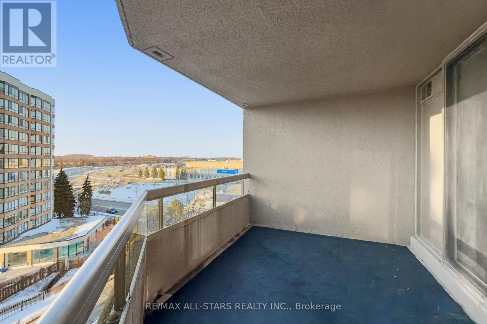 701 - 610 Bullock Drive, Markham, Ontario  L3R 0G1 - Photo 34 - N12835542