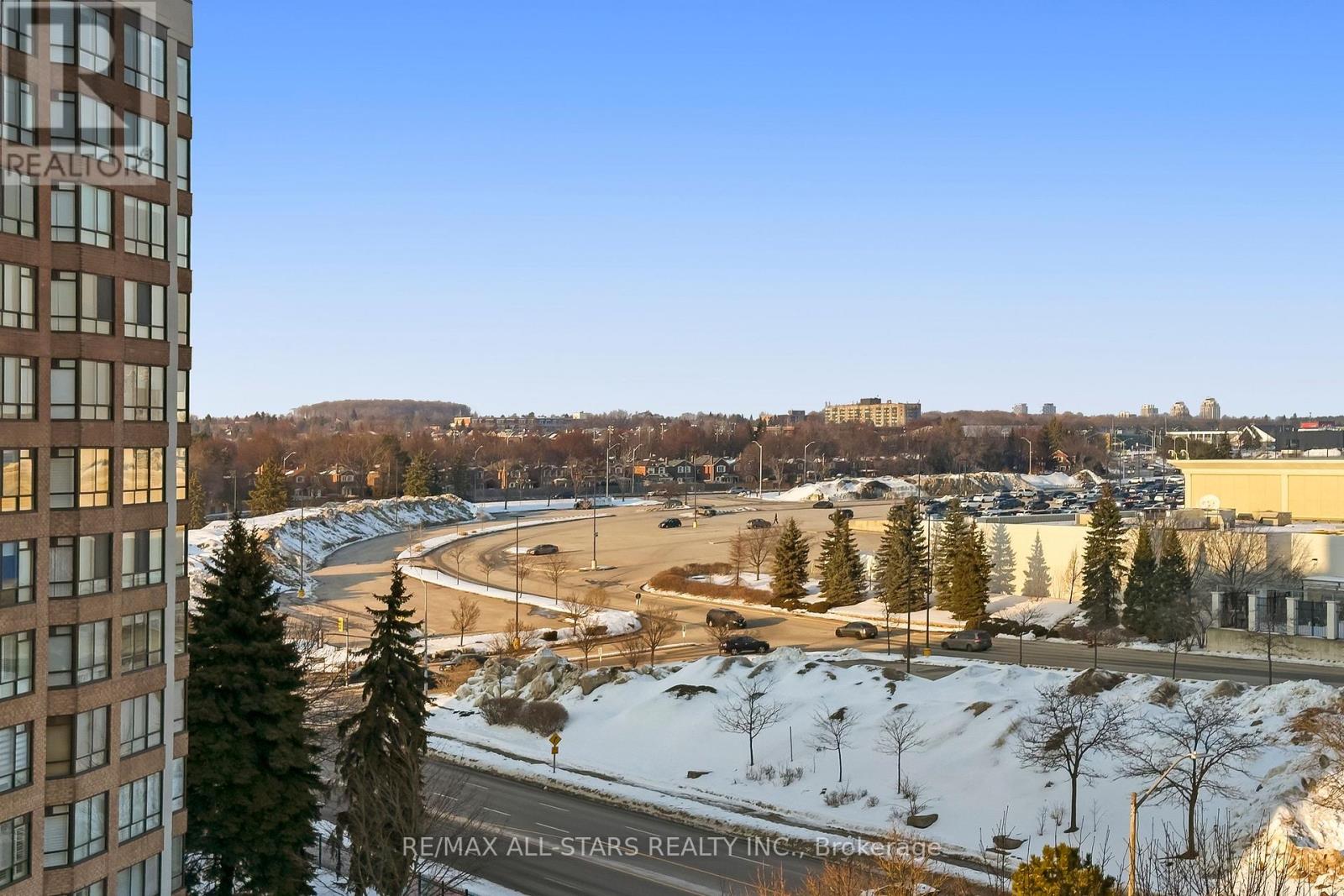 701 - 610 Bullock Drive, Markham, Ontario  L3R 0G1 - Photo 38 - N12835542