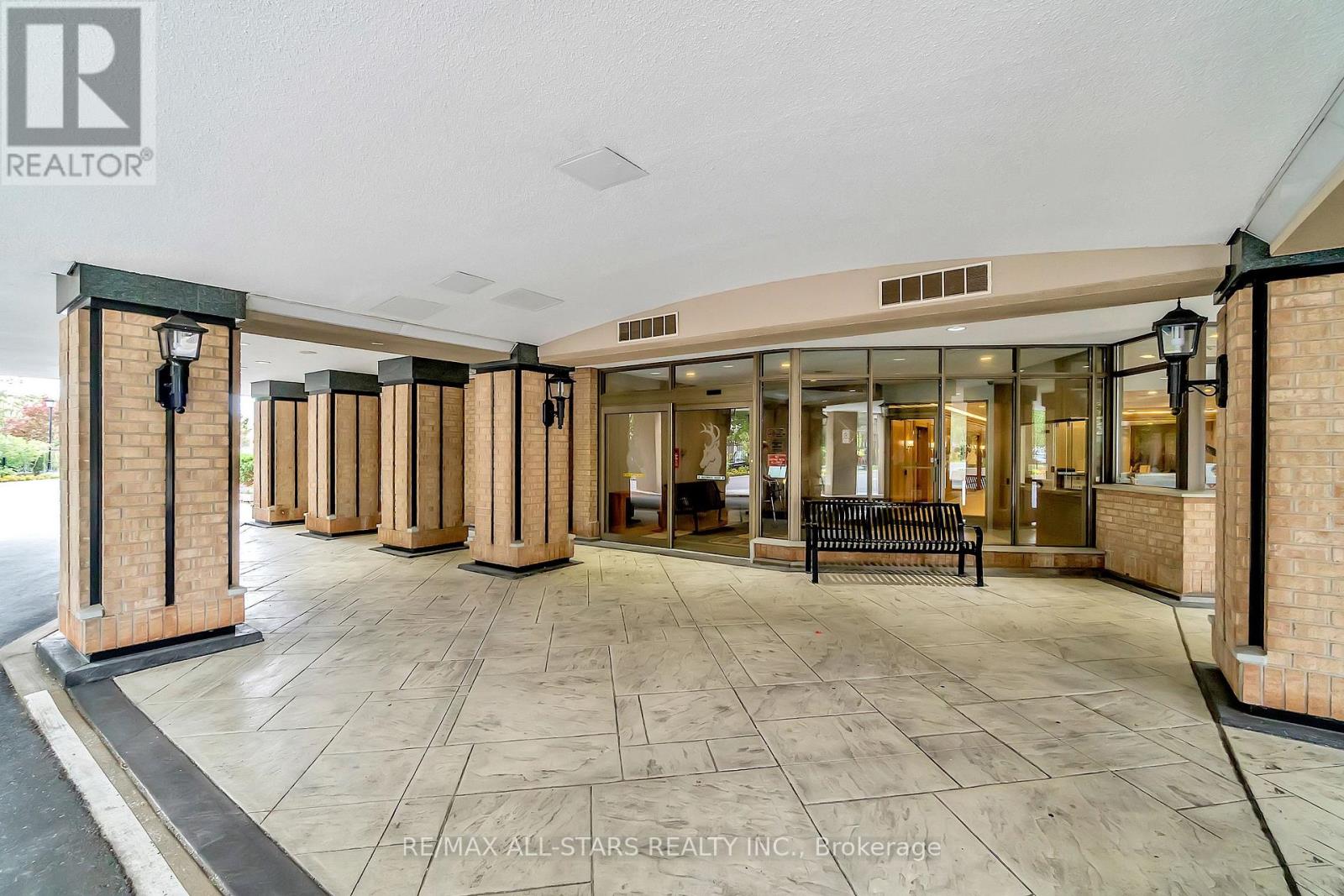 701 - 610 Bullock Drive, Markham, Ontario  L3R 0G1 - Photo 47 - N12835542