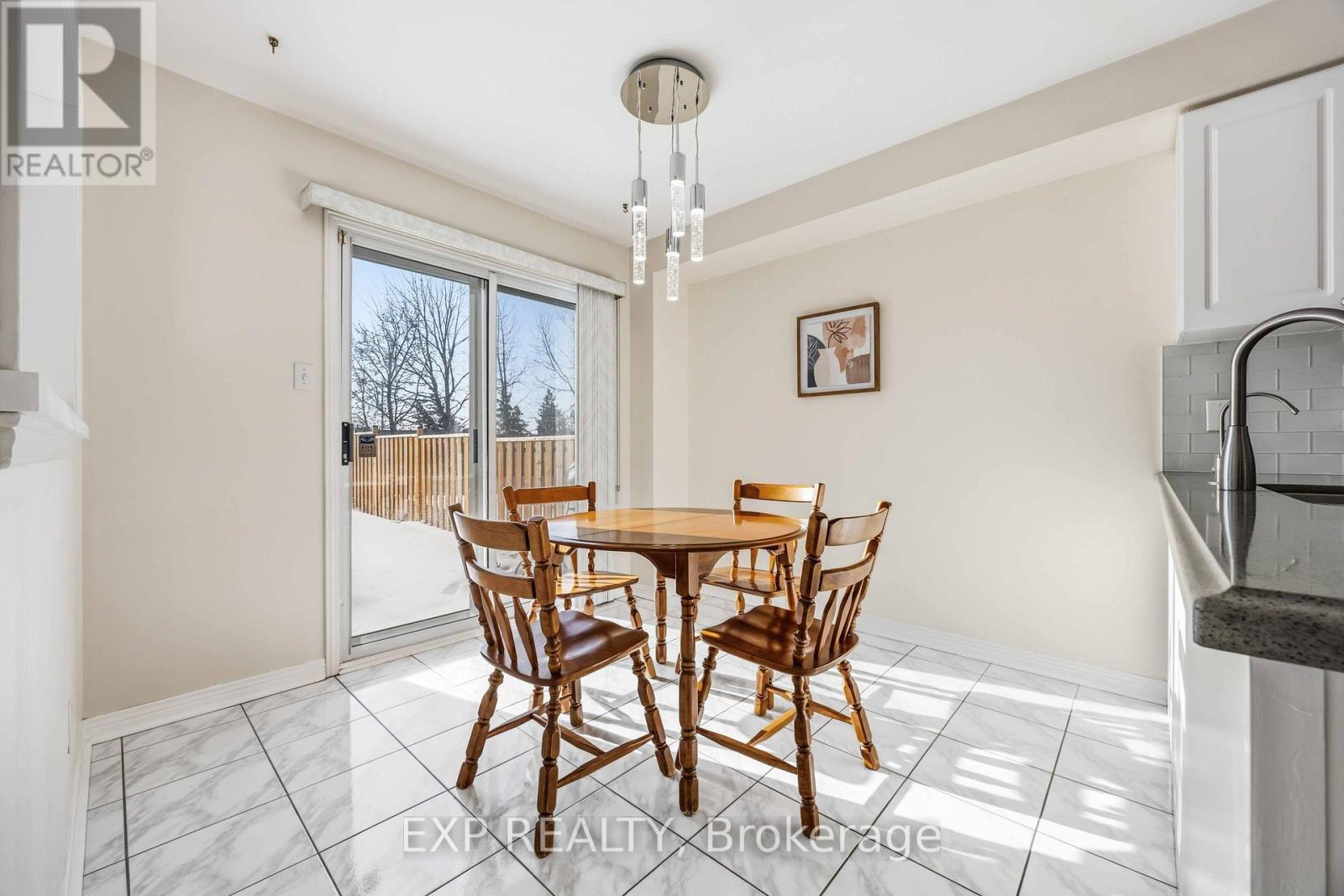 117 Halterwood Circle, Markham, Ontario  L3P 7T3 - Photo 6 - N12835642