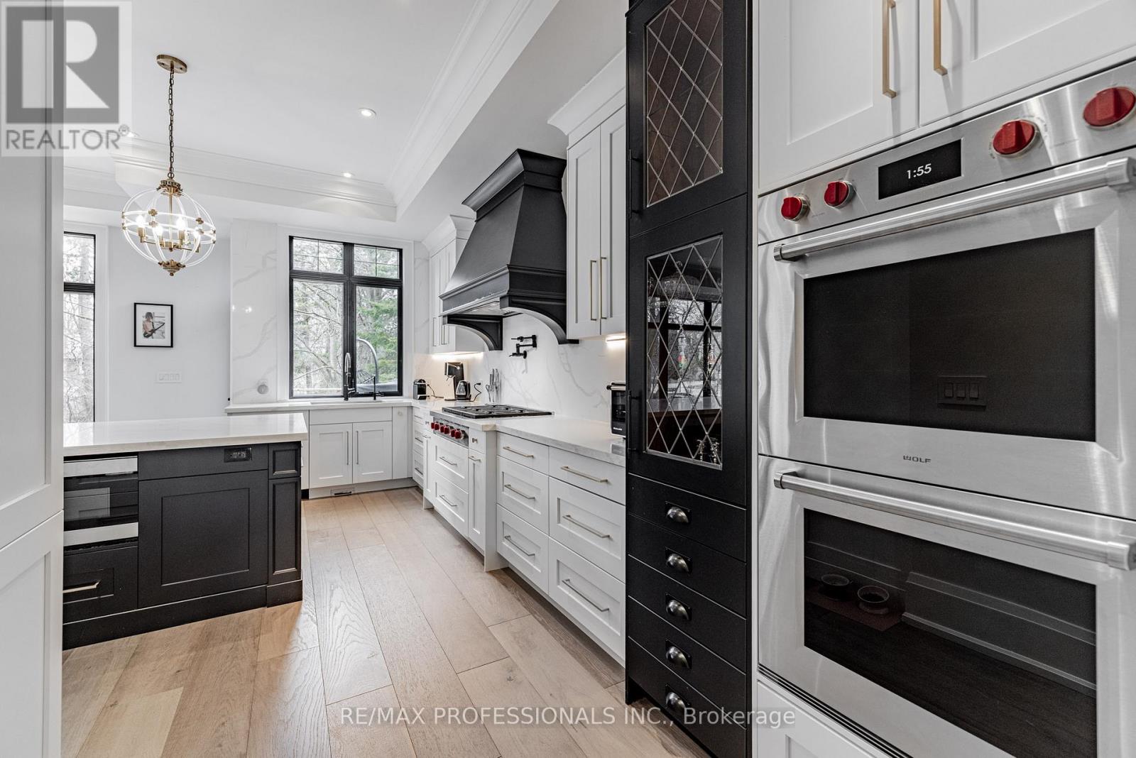 152 Wells Street, Aurora, Ontario  L4G 1T7 - Photo 8 - N12835646