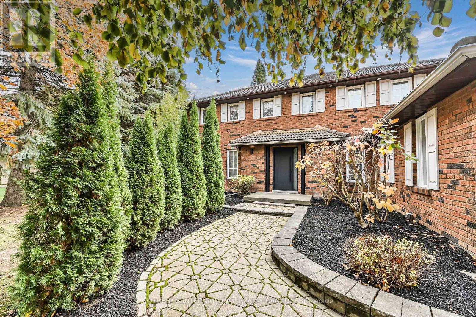 23 Hill Farm Road, King (Nobleton), Ontario L0G 1N0 - Photo 3 - N12835660