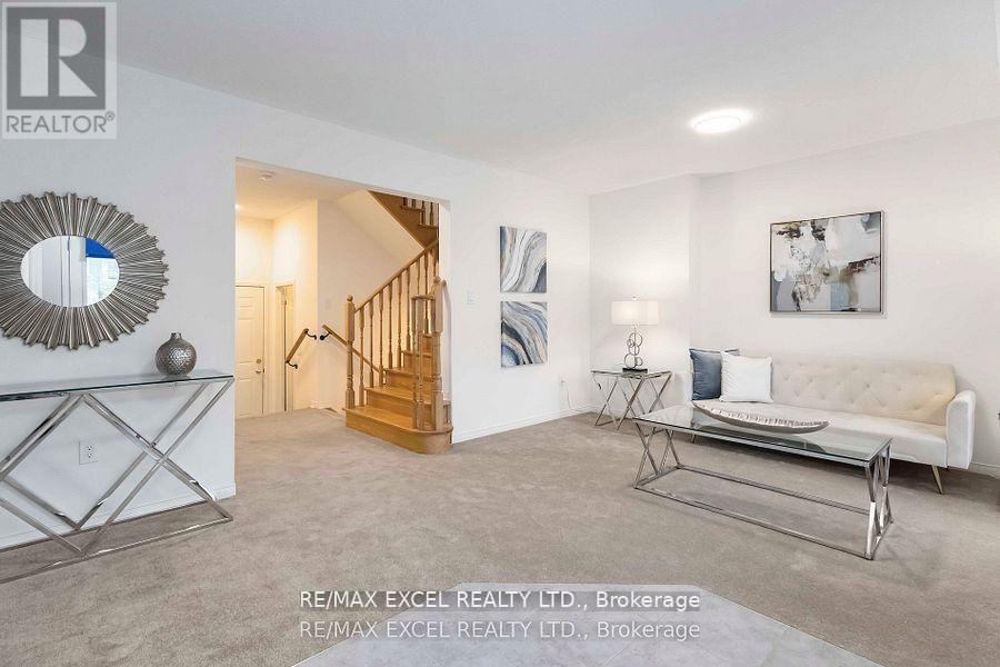 69 William F Bell Parkway, Richmond Hill, Ontario  L4S 0K1 - Photo 6 - N12835664