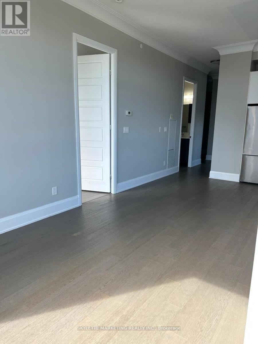 1002 - 15 Water Walk Drive, Markham, Ontario  L6G 0G2 - Photo 6 - N12835680