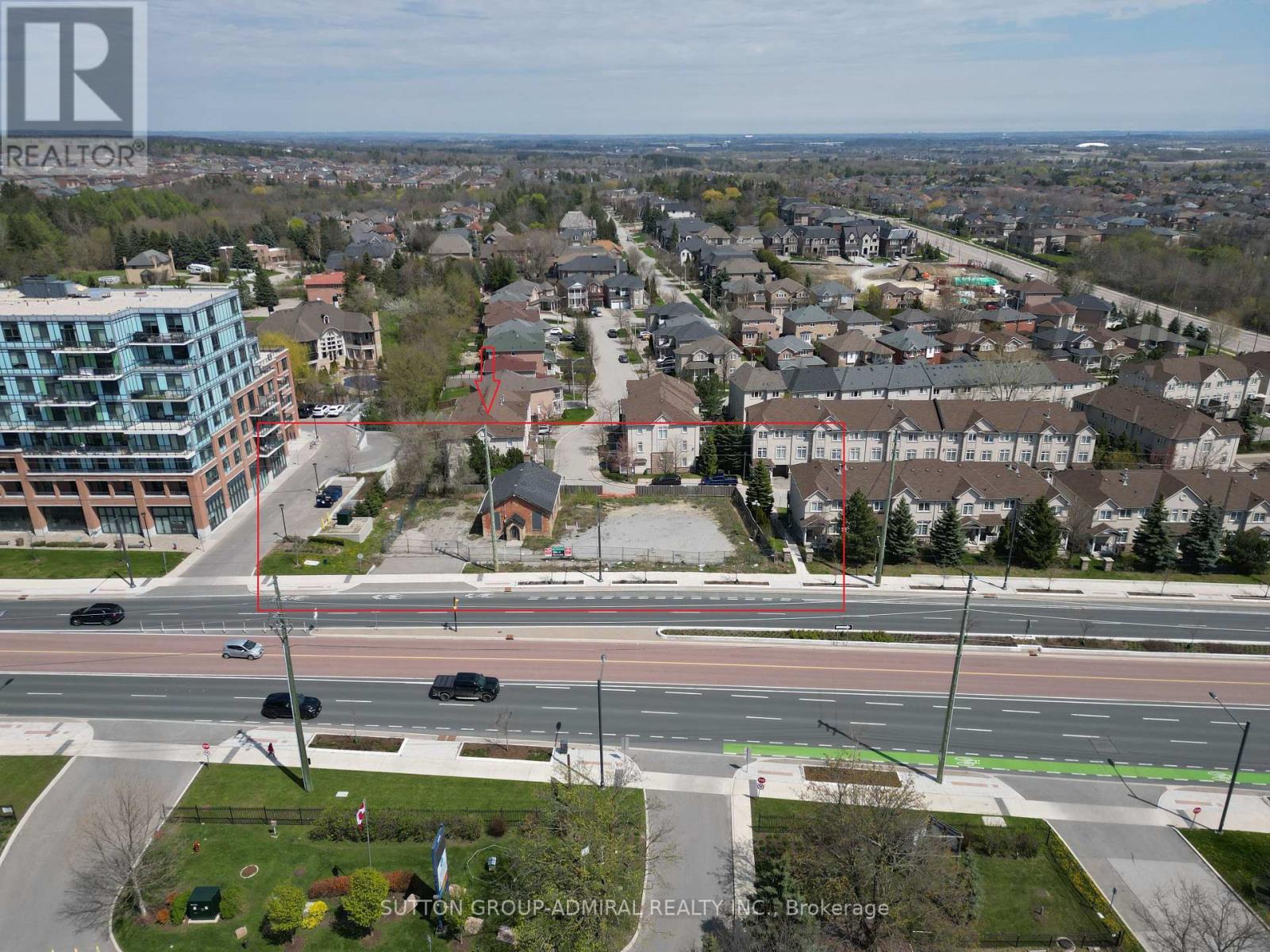 11575 Yonge Street, Richmond Hill, Ontario  L4E 3N8 - Photo 3 - N12835706
