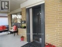 Main - 5 Rockport Crescent, Richmond Hill, Ontario  L4C 2L5 - Photo 2 - N12835758