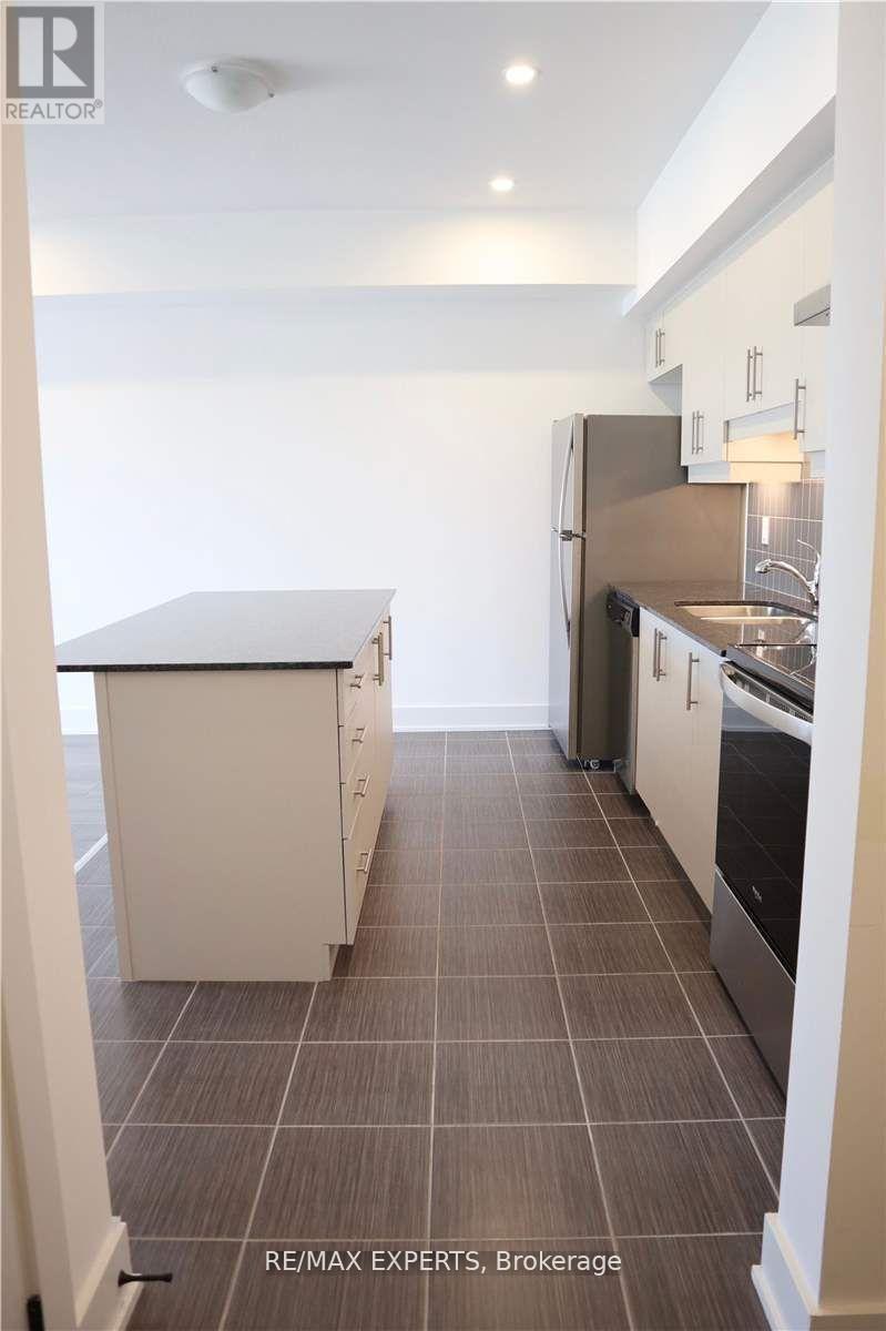 605 - 5 Chef Lane, Barrie, Ontario  L9J 0J8 - Photo 4 - S12835590