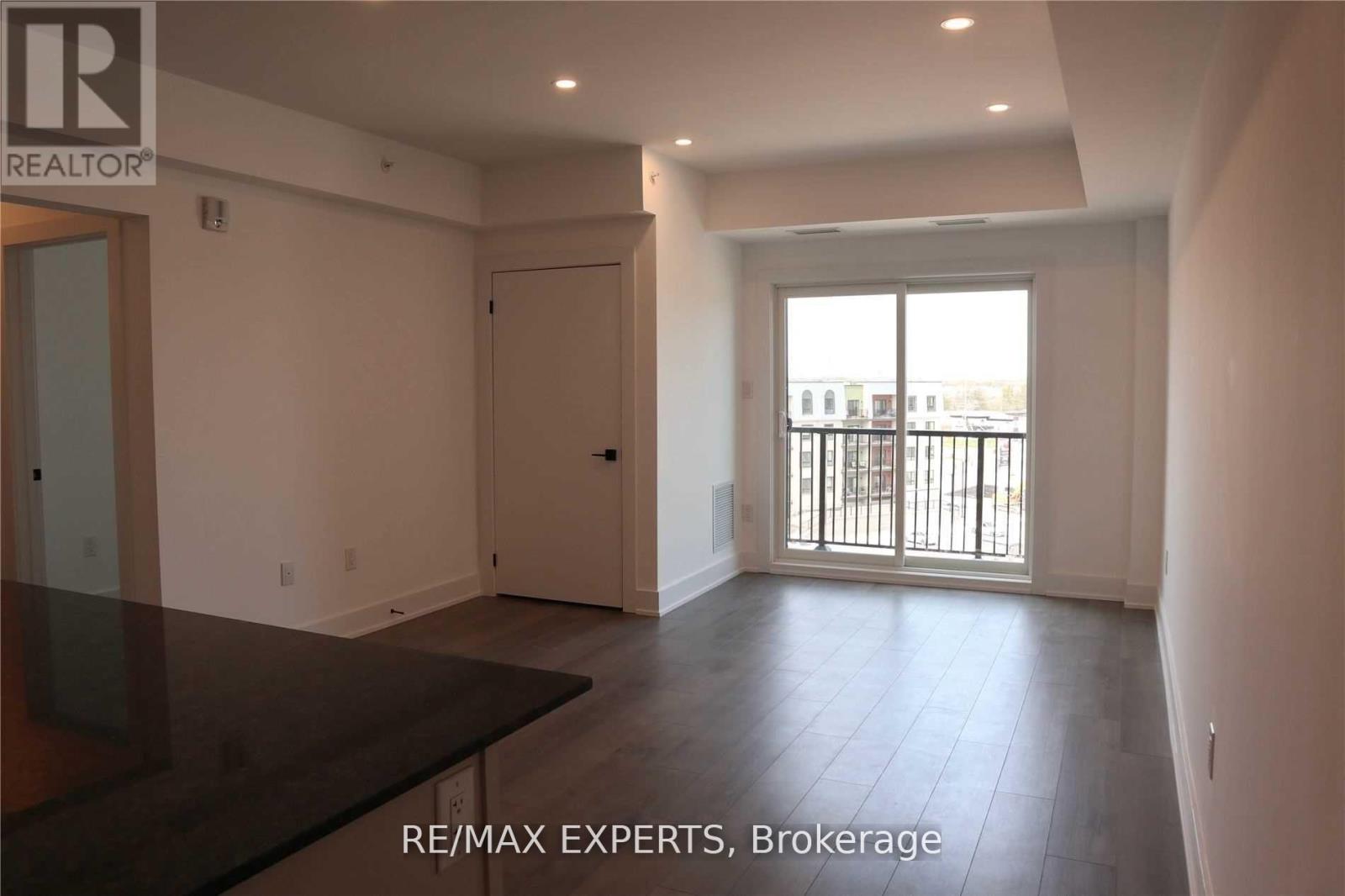 605 - 5 Chef Lane, Barrie, Ontario  L9J 0J8 - Photo 5 - S12835590