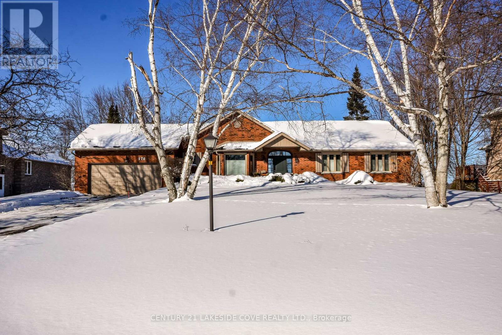 176 Bayshore Drive, Ramara, Ontario  L0K 1B0 - Photo 1 - S12835768