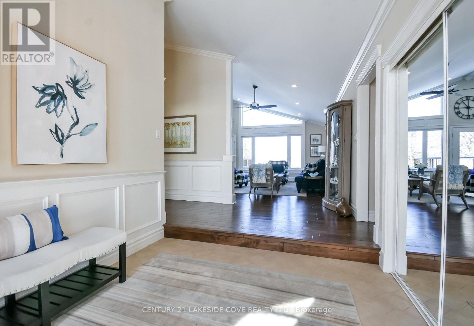 176 Bayshore Drive, Ramara, Ontario  L0K 1B0 - Photo 3 - S12835768